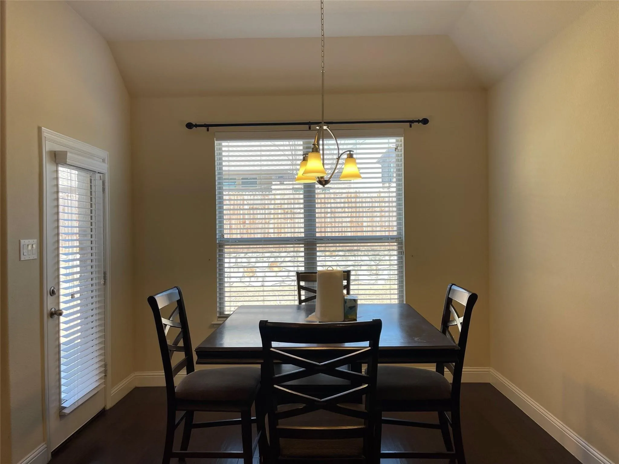 Single Family Residence For Rent in Collin County , 2404 Shenfield Drive, Mc Kinney, Texas 75071, 4 Bedroom, 2 Bathroom, 3 Garage spaces, 2,144 Sqft, built in 2016, mls#21364642, Real Estate Agent in Mc Kinney, Homes For Rent in Collin county, Homes For Rent in Mc Kinney, Realtor in Mc Kinney Texas, Real Estate Brokerage Independent Realty Texas, Luminita Cordes Realtor