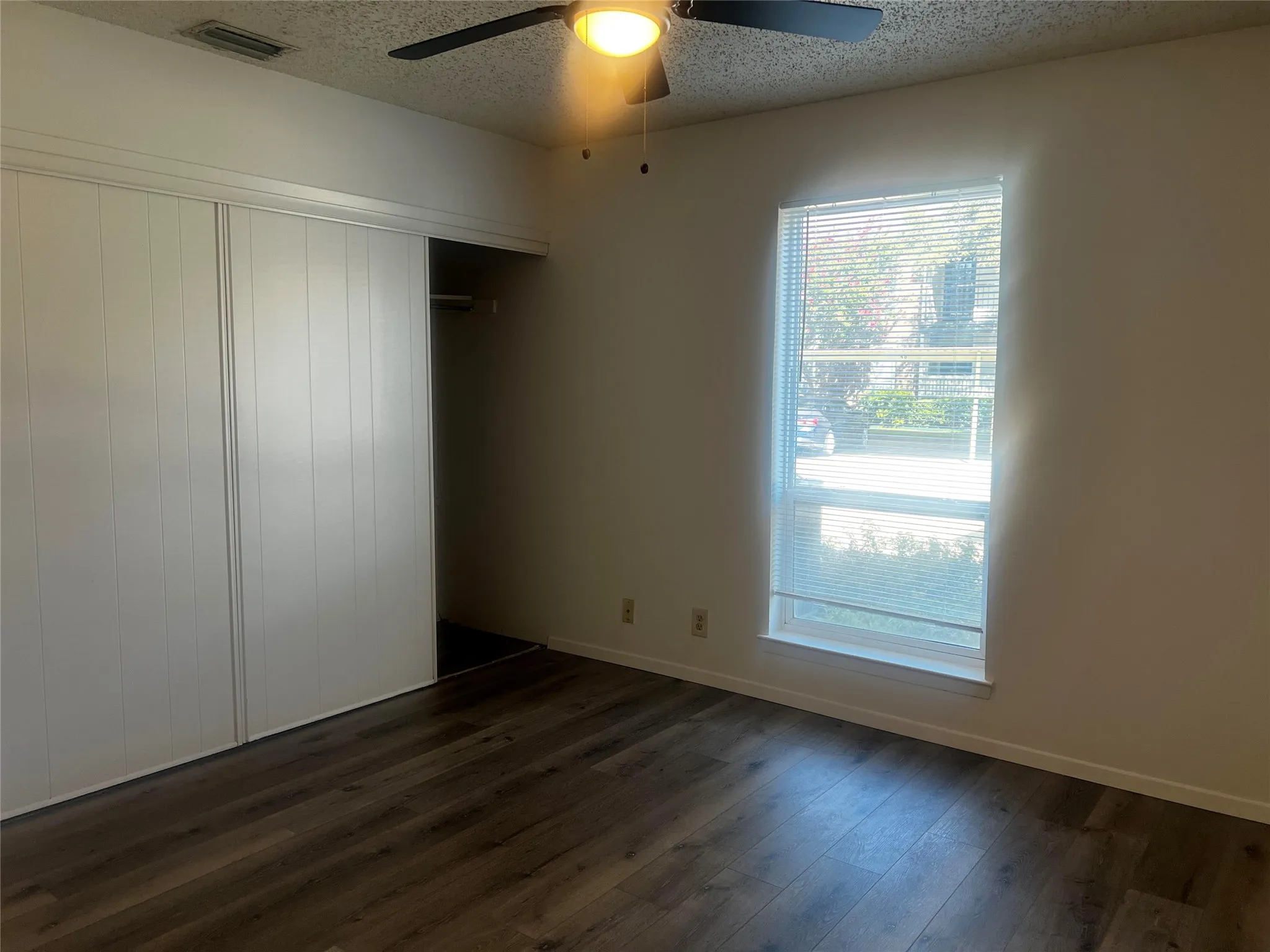 Condominium For Rent in Dallas County , 5981 Arapaho Road 309, Dallas, Texas 75248, 2 Bedroom, 2 Bathroom, Garage spaces, 995 Sqft, built in 1980, mls#21361971, Real Estate Agent in Dallas, Homes For Rent in Dallas county, Homes For Rent in Dallas, Realtor in Dallas Texas, Real Estate Brokerage Independent Realty Texas, Luminita Cordes Realtor