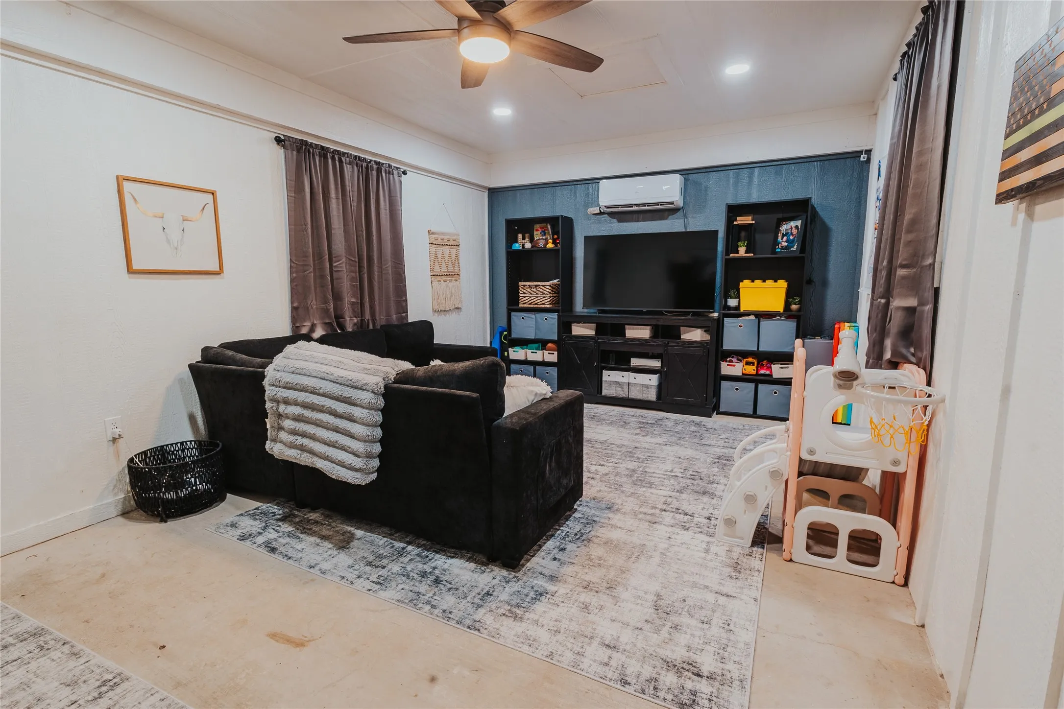 Single Family Residence For Sale in Hill County , 254 Hcr 1450 N, Covington, Texas 76636, 3 Bedroom, 2 Bathroom, Garage spaces, 1,712 Sqft, built in 2022, mls#21364534, Real Estate Agent in Covington, Homes For Sale in Hill county, Homes For Sale in Covington, Realtor in Covington Texas, Real Estate Brokerage Independent Realty Texas, Luminita Cordes Realtor