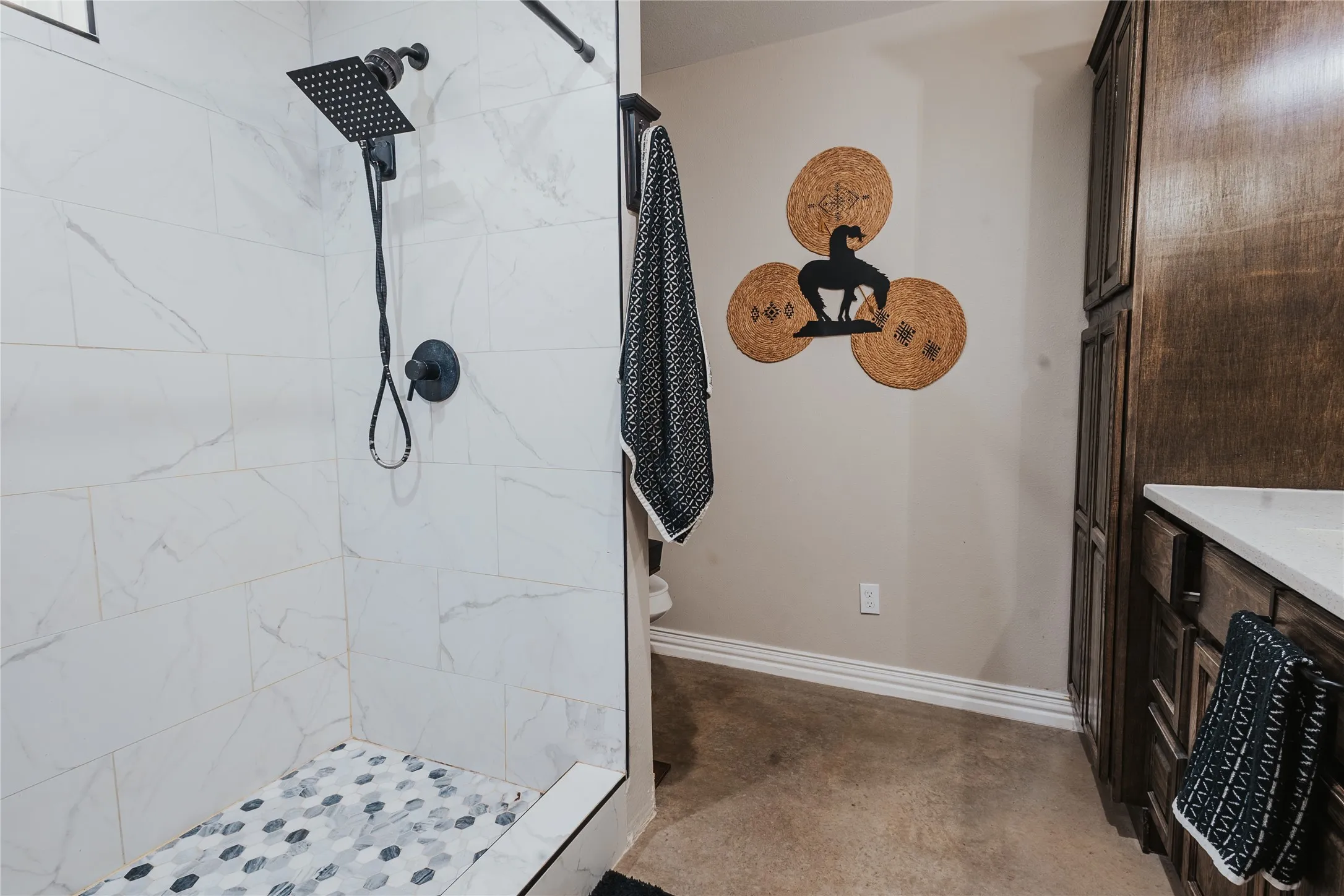 Single Family Residence For Sale in Hill County , 254 Hcr 1450 N, Covington, Texas 76636, 3 Bedroom, 2 Bathroom, Garage spaces, 1,712 Sqft, built in 2022, mls#21364534, Real Estate Agent in Covington, Homes For Sale in Hill county, Homes For Sale in Covington, Realtor in Covington Texas, Real Estate Brokerage Independent Realty Texas, Luminita Cordes Realtor