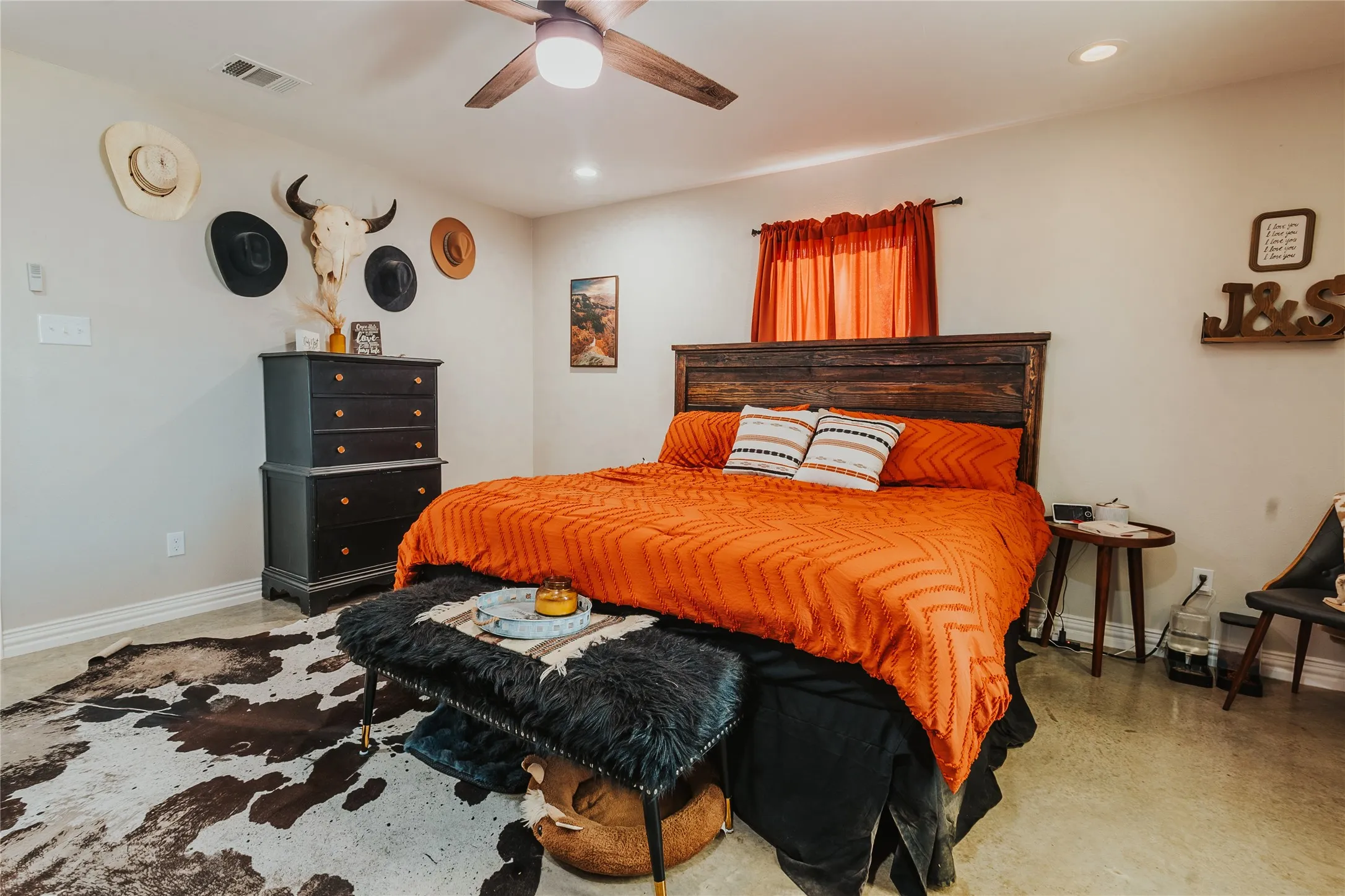 Single Family Residence For Sale in Hill County , 254 Hcr 1450 N, Covington, Texas 76636, 3 Bedroom, 2 Bathroom, Garage spaces, 1,712 Sqft, built in 2022, mls#21364534, Real Estate Agent in Covington, Homes For Sale in Hill county, Homes For Sale in Covington, Realtor in Covington Texas, Real Estate Brokerage Independent Realty Texas, Luminita Cordes Realtor