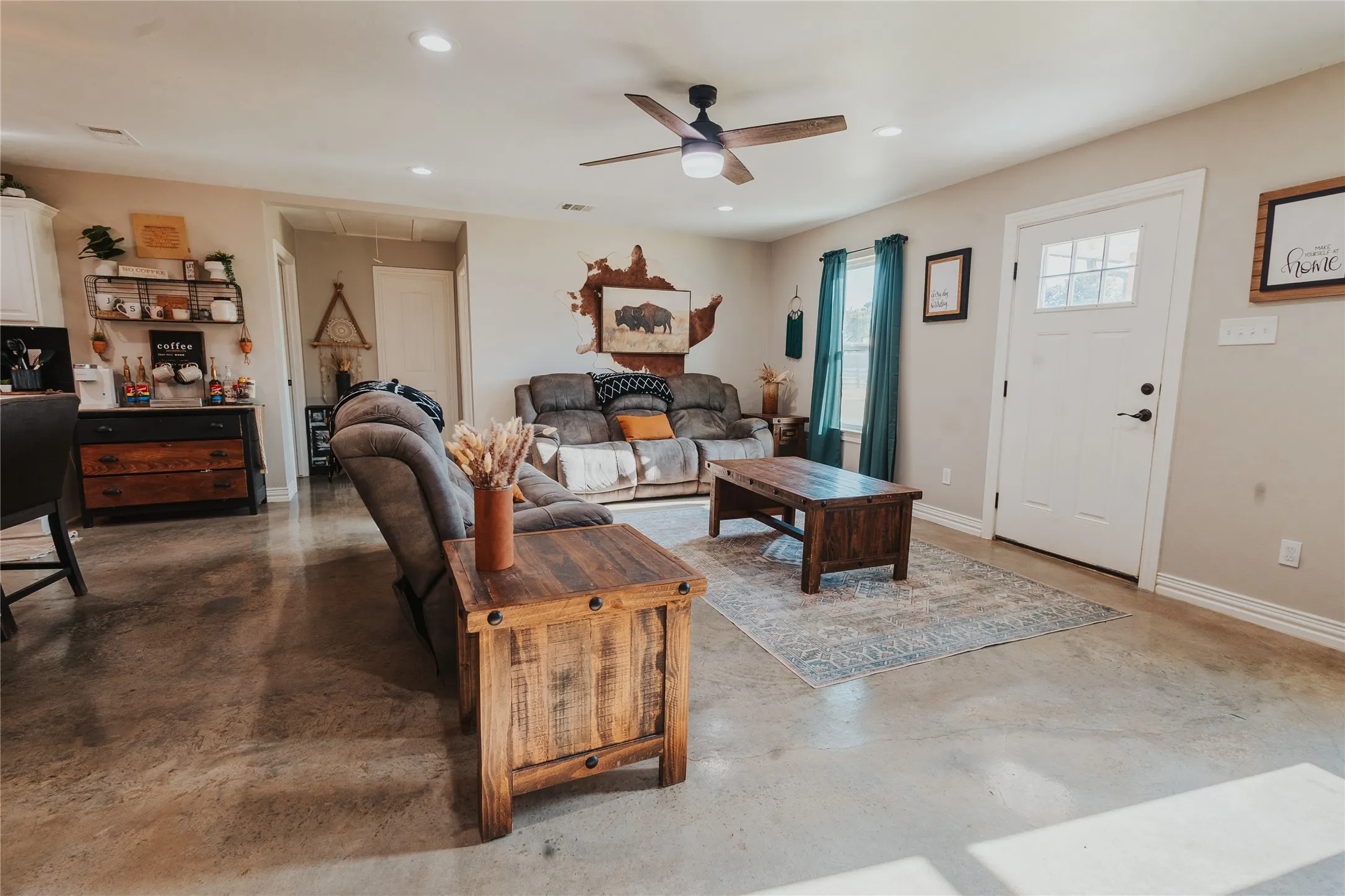 Single Family Residence For Sale in Hill County , 254 Hcr 1450 N, Covington, Texas 76636, 3 Bedroom, 2 Bathroom, Garage spaces, 1,712 Sqft, built in 2022, mls#21364534, Real Estate Agent in Covington, Homes For Sale in Hill county, Homes For Sale in Covington, Realtor in Covington Texas, Real Estate Brokerage Independent Realty Texas, Luminita Cordes Realtor