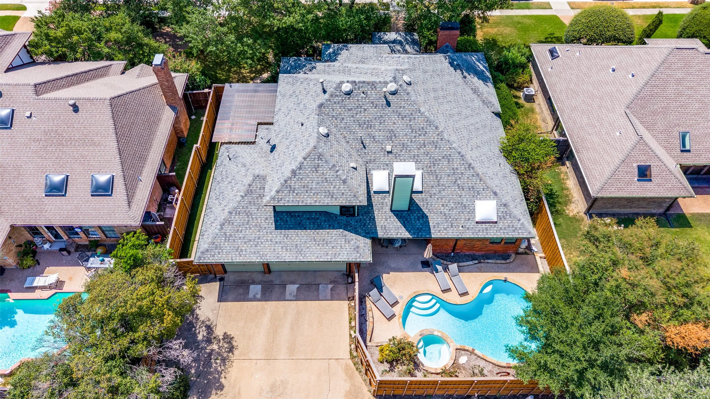 Single Family Residence For Sale in Collin County , 3916 Tumbril Lane, Plano, Texas 75023, 4 Bedroom, 3 Bathroom, 3 Garage spaces, 3,574 Sqft, built in 1982, mls#21362989, Real Estate Agent in Plano, Homes For Sale in Collin county, Homes For Sale in Plano, Realtor in Plano Texas, Real Estate Brokerage Independent Realty Texas, Luminita Cordes Realtor