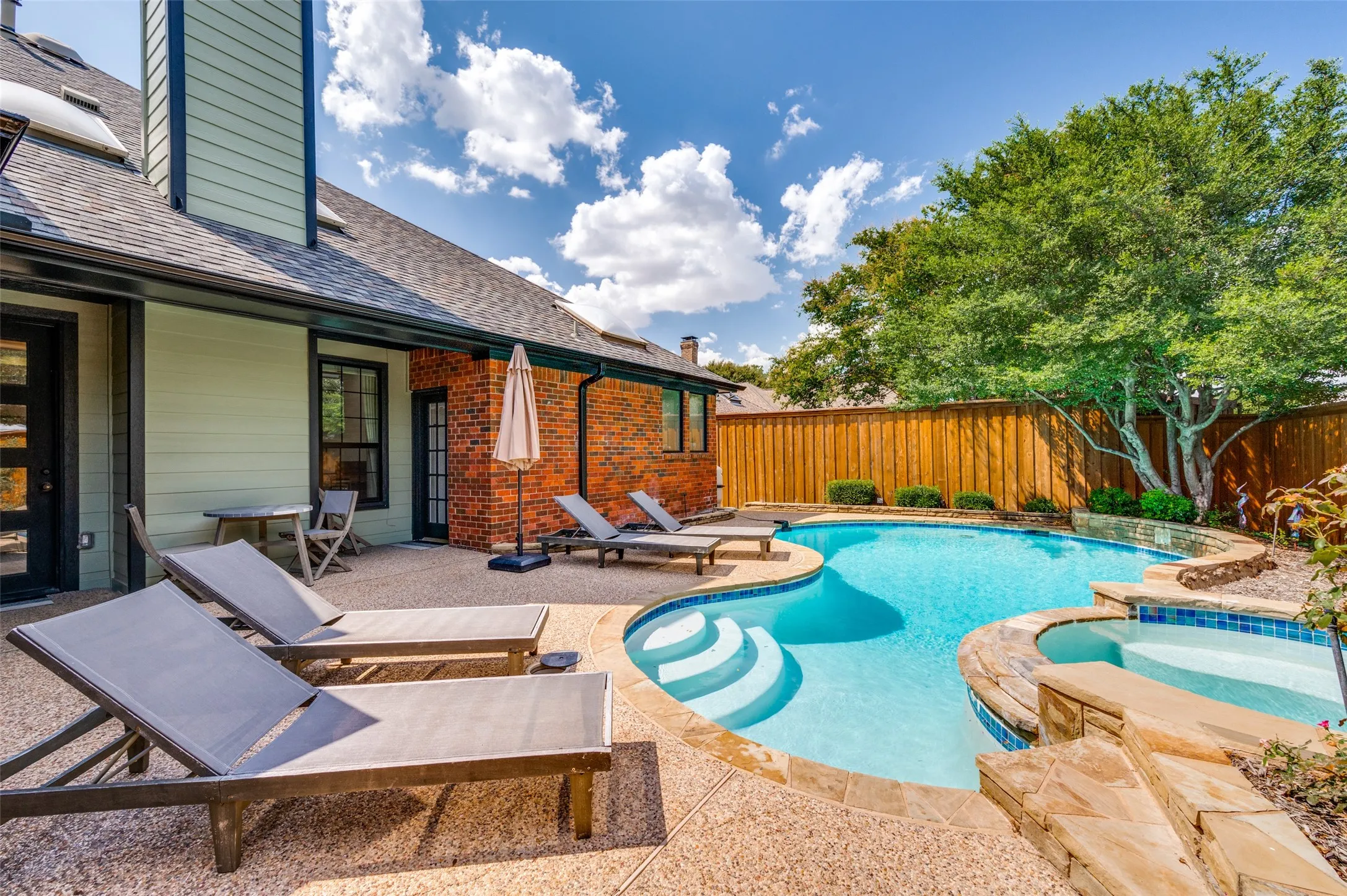 Single Family Residence For Sale in Collin County , 3916 Tumbril Lane, Plano, Texas 75023, 4 Bedroom, 3 Bathroom, 3 Garage spaces, 3,574 Sqft, built in 1982, mls#21362989, Real Estate Agent in Plano, Homes For Sale in Collin county, Homes For Sale in Plano, Realtor in Plano Texas, Real Estate Brokerage Independent Realty Texas, Luminita Cordes Realtor