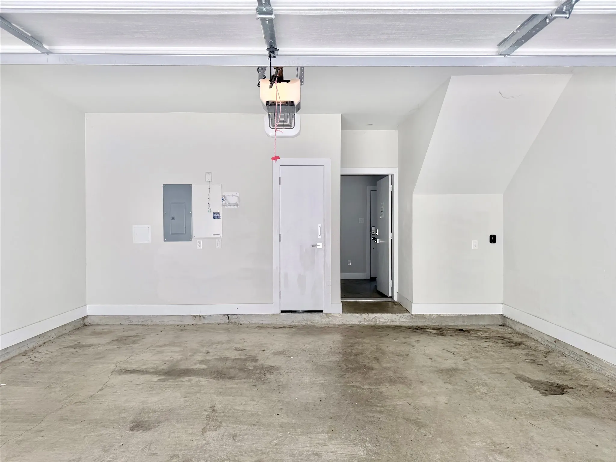 Townhouse For Sale in Dallas County , 1771 Mccoy Street 205, Dallas, Texas 75204, 2 Bedroom, 3 Bathroom, 2 Garage spaces, 2,071 Sqft, built in 2017, Price $489,000, mls#21364626, Real Estate Agent in Dallas, Homes For Sale in Dallas county, Homes For Sale in Dallas, Realtor in Dallas Texas, Real Estate Brokerage Independent Realty Texas, Luminita Cordes Realtor