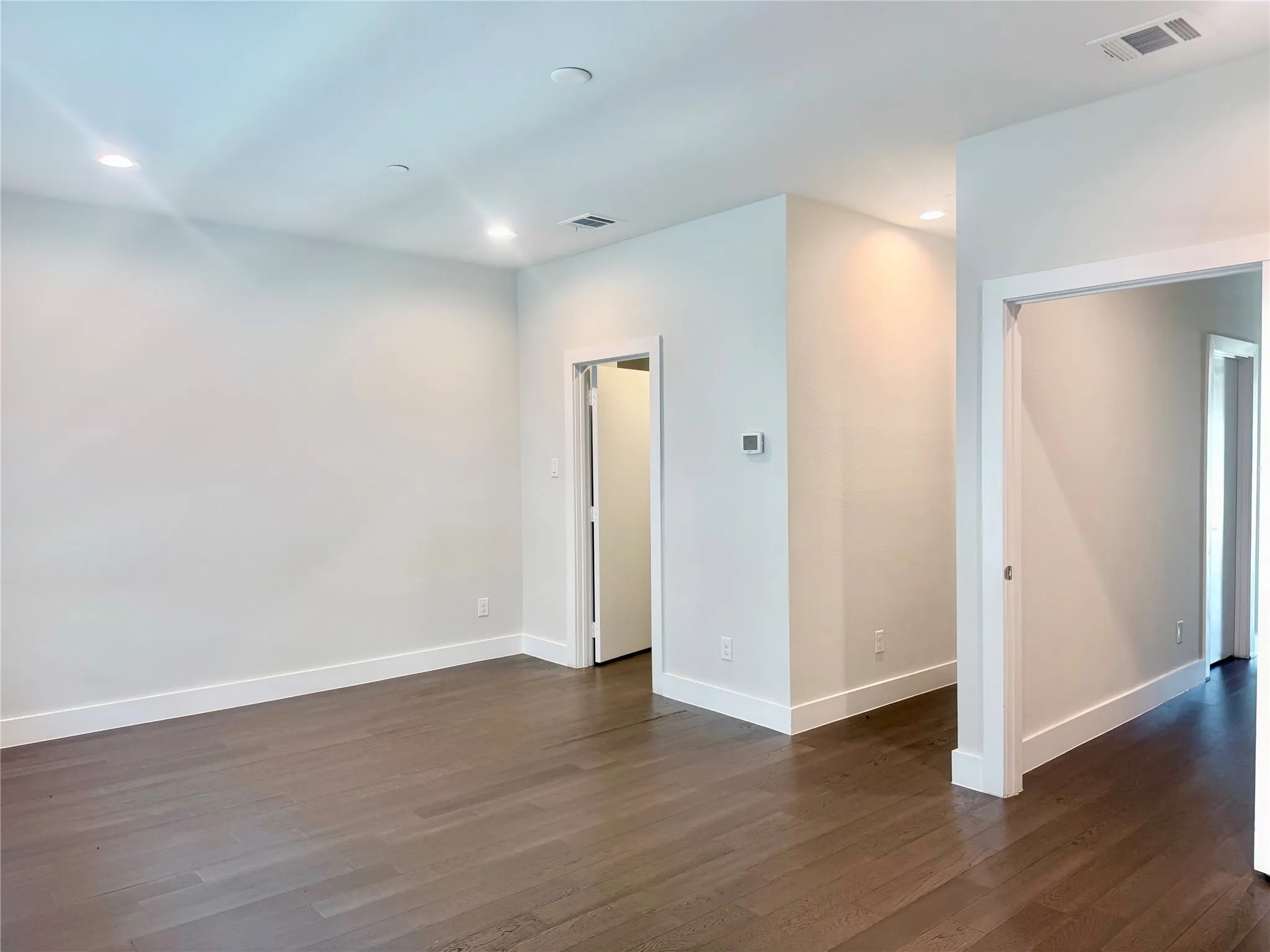 Townhouse For Sale in Dallas County , 1771 Mccoy Street 205, Dallas, Texas 75204, 2 Bedroom, 3 Bathroom, 2 Garage spaces, 2,071 Sqft, built in 2017, Price $489,000, mls#21364626, Real Estate Agent in Dallas, Homes For Sale in Dallas county, Homes For Sale in Dallas, Realtor in Dallas Texas, Real Estate Brokerage Independent Realty Texas, Luminita Cordes Realtor