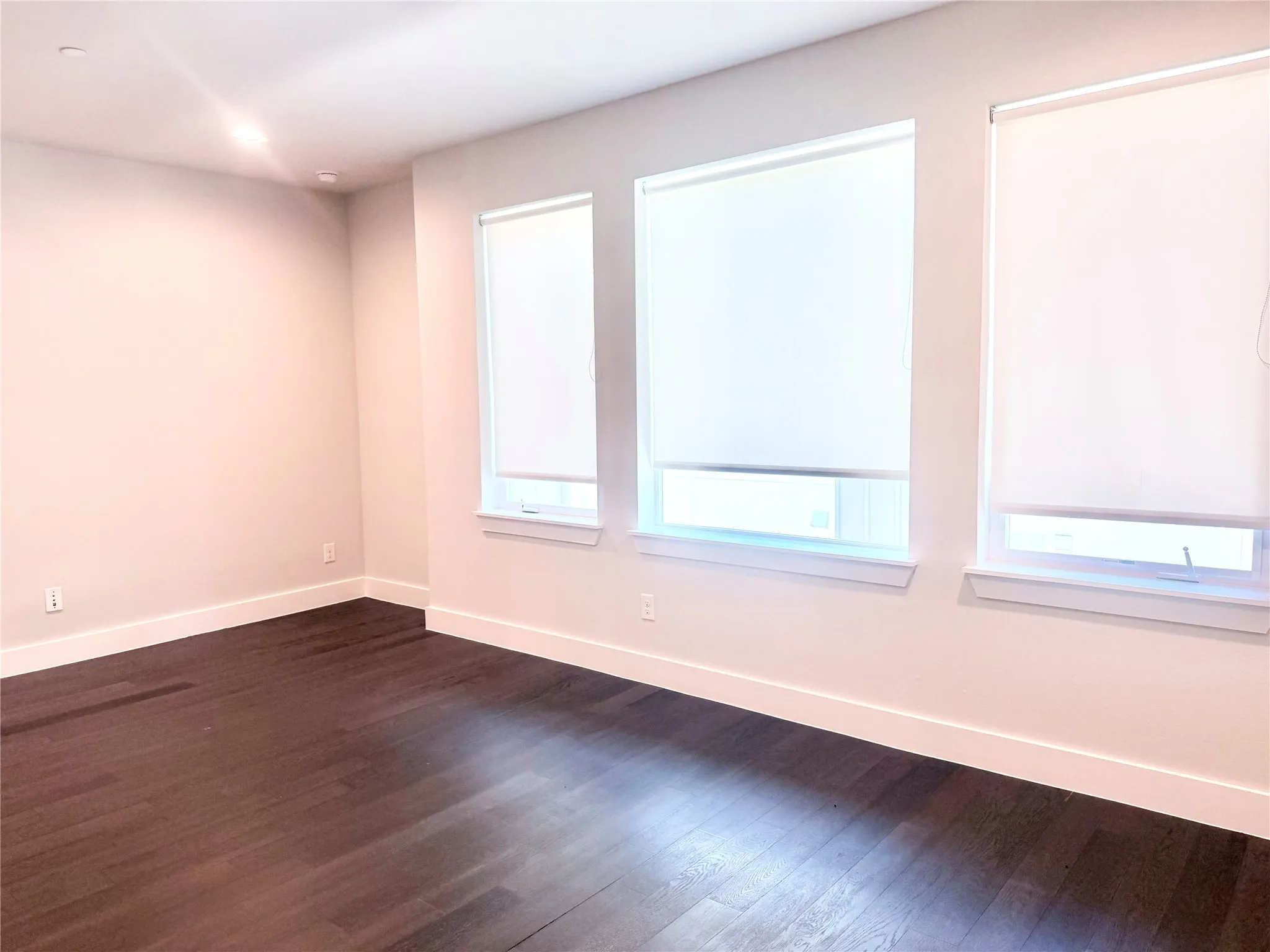 Townhouse For Sale in Dallas County , 1771 Mccoy Street 205, Dallas, Texas 75204, 2 Bedroom, 3 Bathroom, 2 Garage spaces, 2,071 Sqft, built in 2017, Price $489,000, mls#21364626, Real Estate Agent in Dallas, Homes For Sale in Dallas county, Homes For Sale in Dallas, Realtor in Dallas Texas, Real Estate Brokerage Independent Realty Texas, Luminita Cordes Realtor
