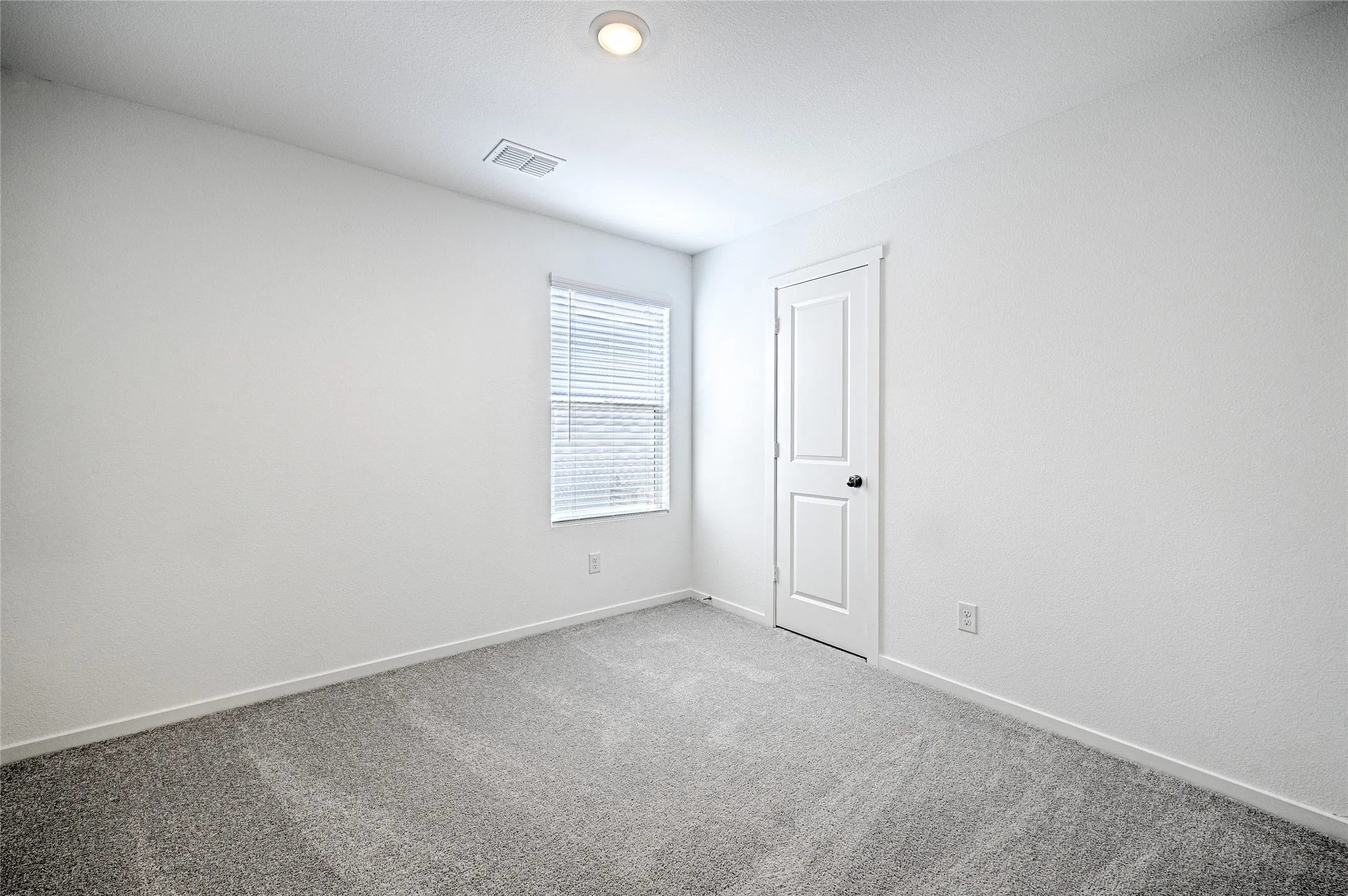 Condominium For Rent in Tarrant County , 1617 Verdin Drive, Fort Worth, Texas 76140, 3 Bedroom, 2 Bathroom, Garage spaces, 1,192 Sqft, built in 2026, mls#21364649, Real Estate Agent in Fort Worth, Homes For Rent in Tarrant county, Homes For Rent in Fort Worth, Realtor in Fort Worth Texas, Real Estate Brokerage Independent Realty Texas, Luminita Cordes Realtor