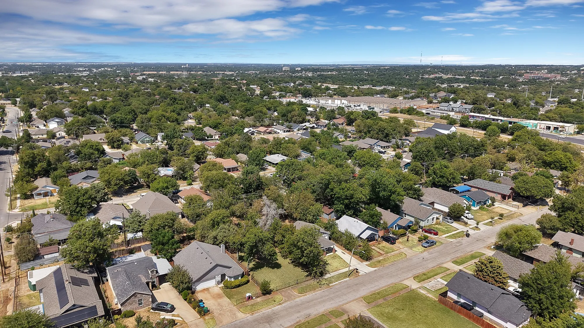 Single Family Residence For Rent in Tarrant County , 1415 E Jefferson Avenue, Fort Worth, Texas 76104, 3 Bedroom, 2 Bathroom, 1 Garage spaces, 1,136 Sqft, built in 2022, mls#21364636, Real Estate Agent in Fort Worth, Homes For Rent in Tarrant county, Homes For Rent in Fort Worth, Realtor in Fort Worth Texas, Real Estate Brokerage Independent Realty Texas, Luminita Cordes Realtor