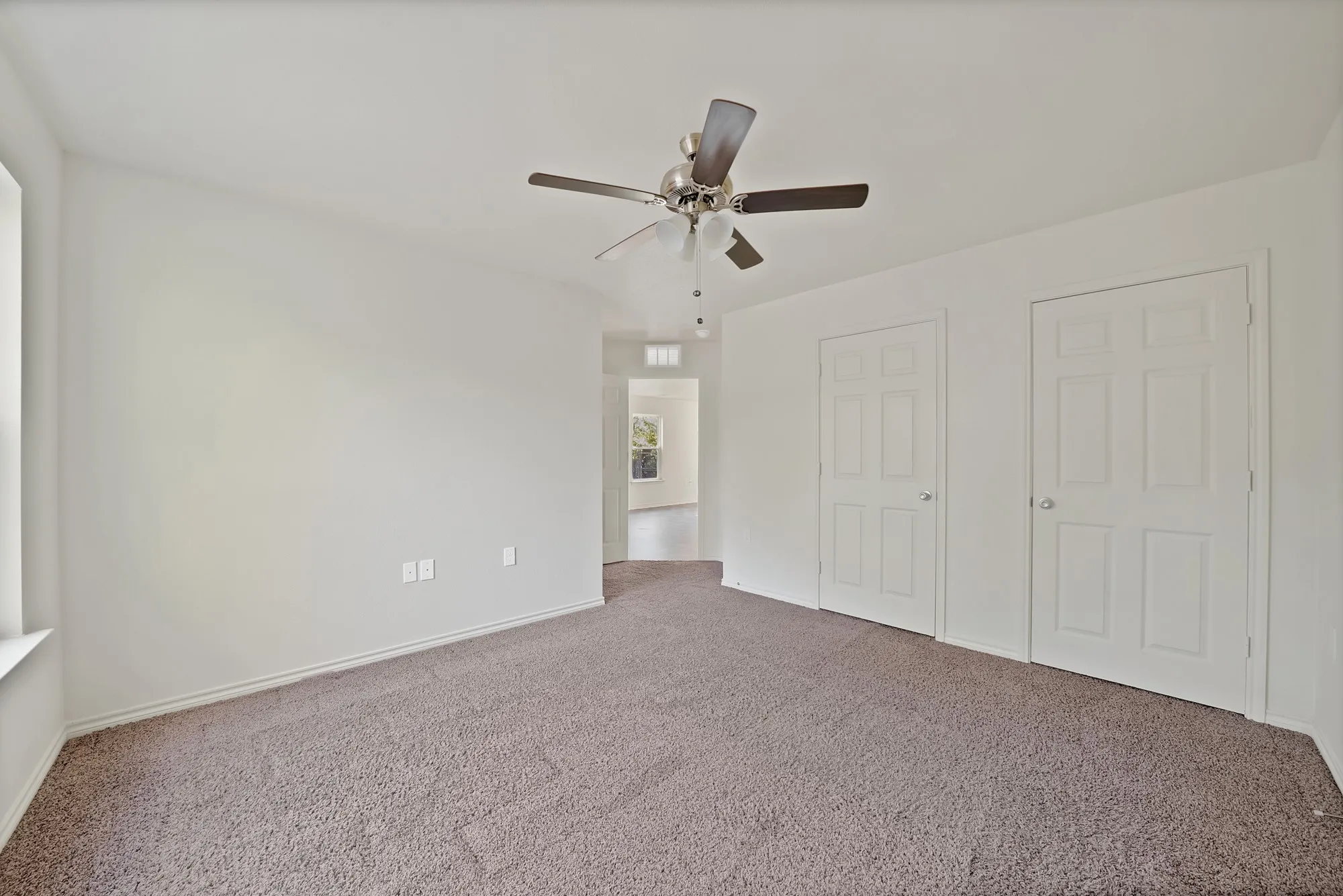 Single Family Residence For Rent in Tarrant County , 1415 E Jefferson Avenue, Fort Worth, Texas 76104, 3 Bedroom, 2 Bathroom, 1 Garage spaces, 1,136 Sqft, built in 2022, mls#21364636, Real Estate Agent in Fort Worth, Homes For Rent in Tarrant county, Homes For Rent in Fort Worth, Realtor in Fort Worth Texas, Real Estate Brokerage Independent Realty Texas, Luminita Cordes Realtor