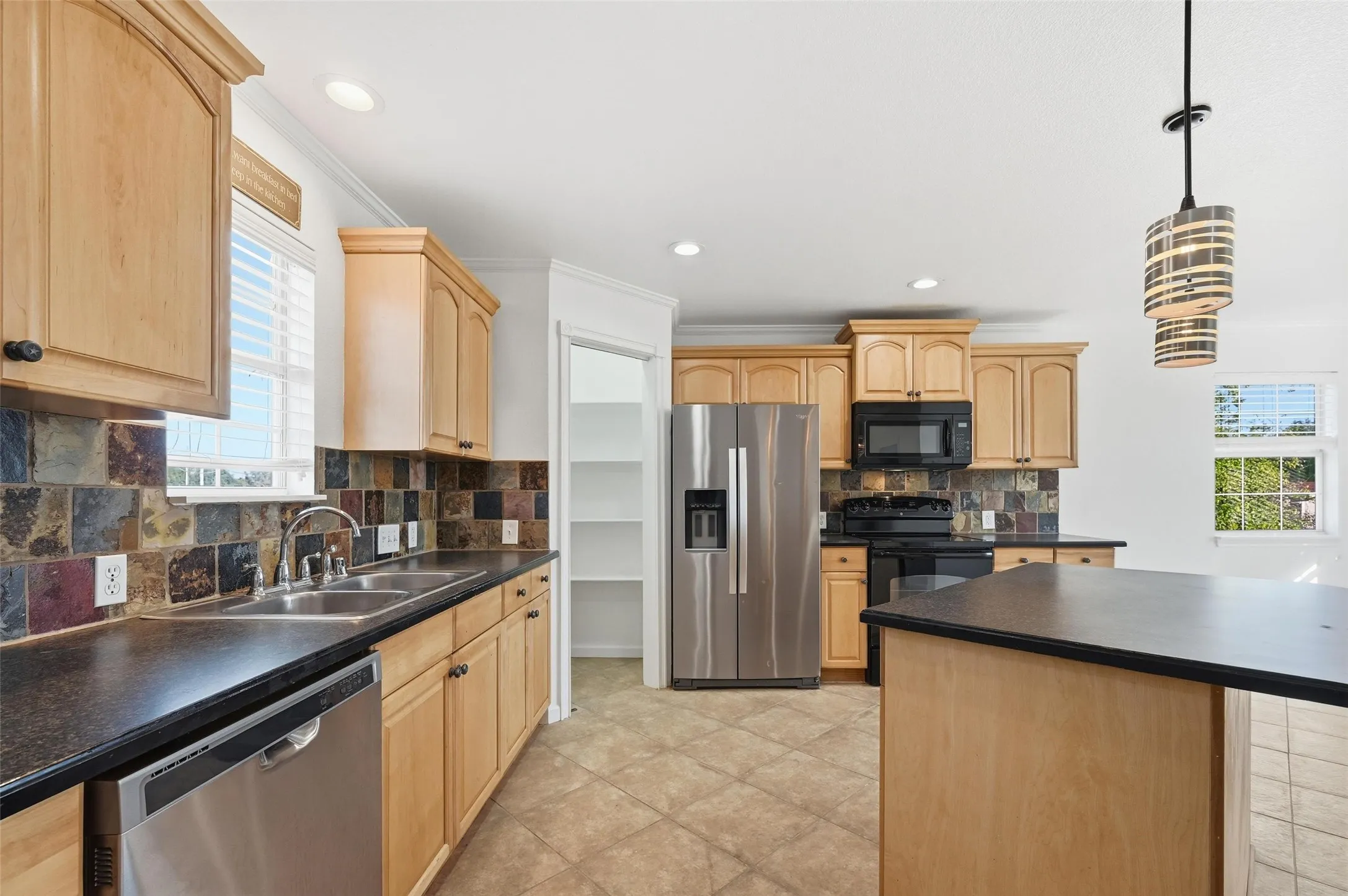 Apartment For Rent in Collin County , 633 Rose Garden Drive 2, Mc Kinney, Texas 75072, 2 Bedroom, 1 Bathroom, Garage spaces, 1,012 Sqft, built in 2007, mls#21363796, Real Estate Agent in Mc Kinney, Homes For Rent in Collin county, Homes For Rent in Mc Kinney, Realtor in Mc Kinney Texas, Real Estate Brokerage Independent Realty Texas, Luminita Cordes Realtor