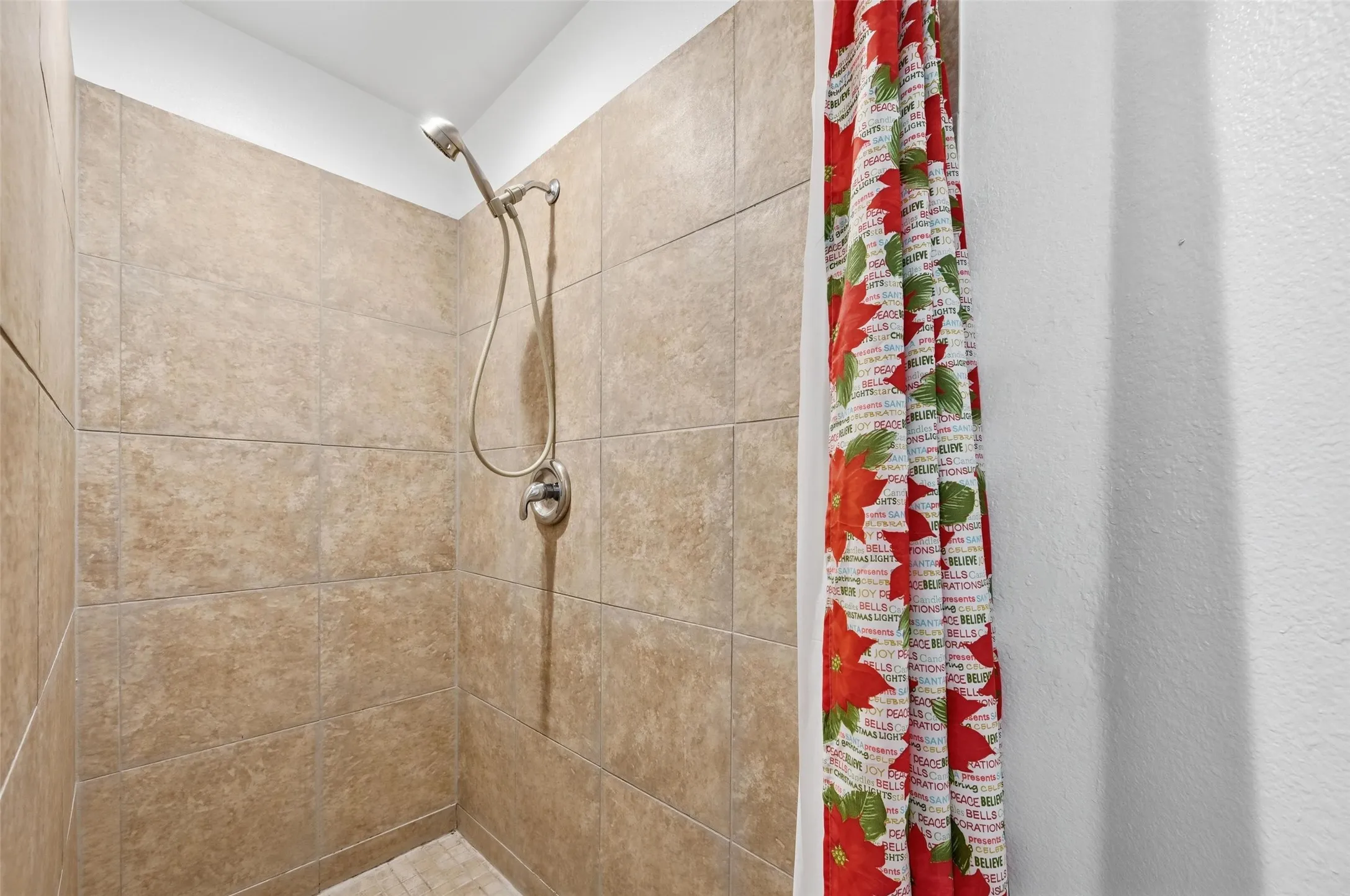 Apartment For Rent in Collin County , 633 Rose Garden Drive 2, Mc Kinney, Texas 75072, 2 Bedroom, 1 Bathroom, Garage spaces, 1,012 Sqft, built in 2007, mls#21363796, Real Estate Agent in Mc Kinney, Homes For Rent in Collin county, Homes For Rent in Mc Kinney, Realtor in Mc Kinney Texas, Real Estate Brokerage Independent Realty Texas, Luminita Cordes Realtor