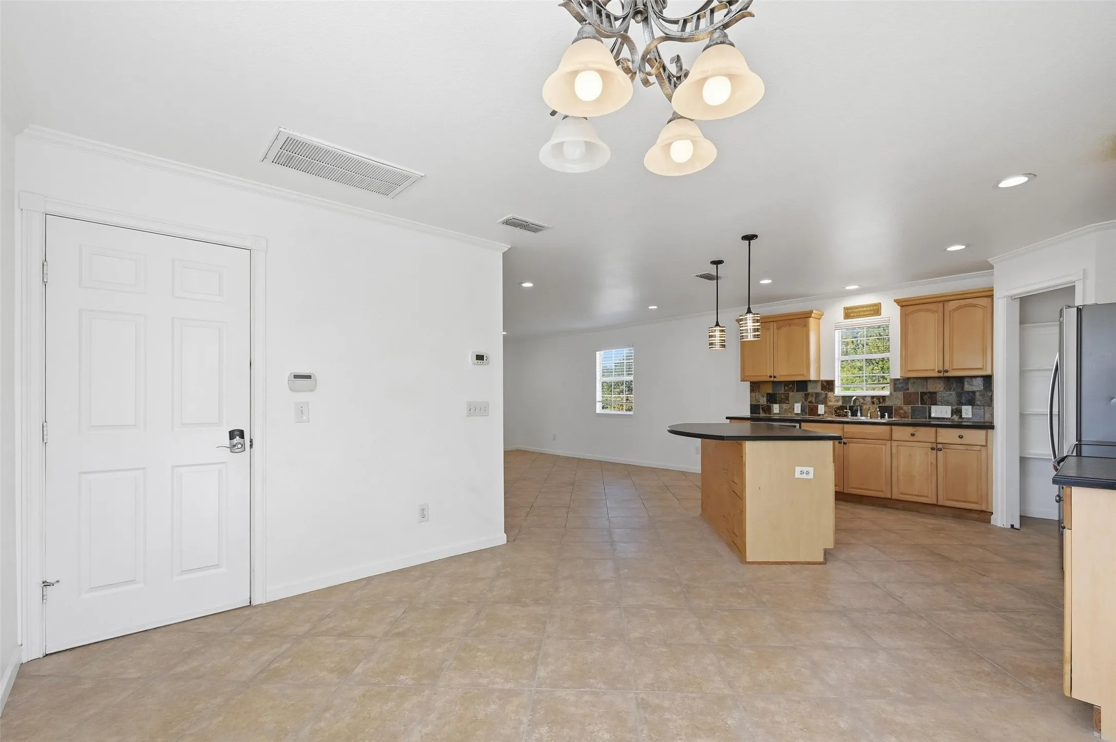 Apartment For Rent in Collin County , 633 Rose Garden Drive 2, Mc Kinney, Texas 75072, 2 Bedroom, 1 Bathroom, Garage spaces, 1,012 Sqft, built in 2007, mls#21363796, Real Estate Agent in Mc Kinney, Homes For Rent in Collin county, Homes For Rent in Mc Kinney, Realtor in Mc Kinney Texas, Real Estate Brokerage Independent Realty Texas, Luminita Cordes Realtor