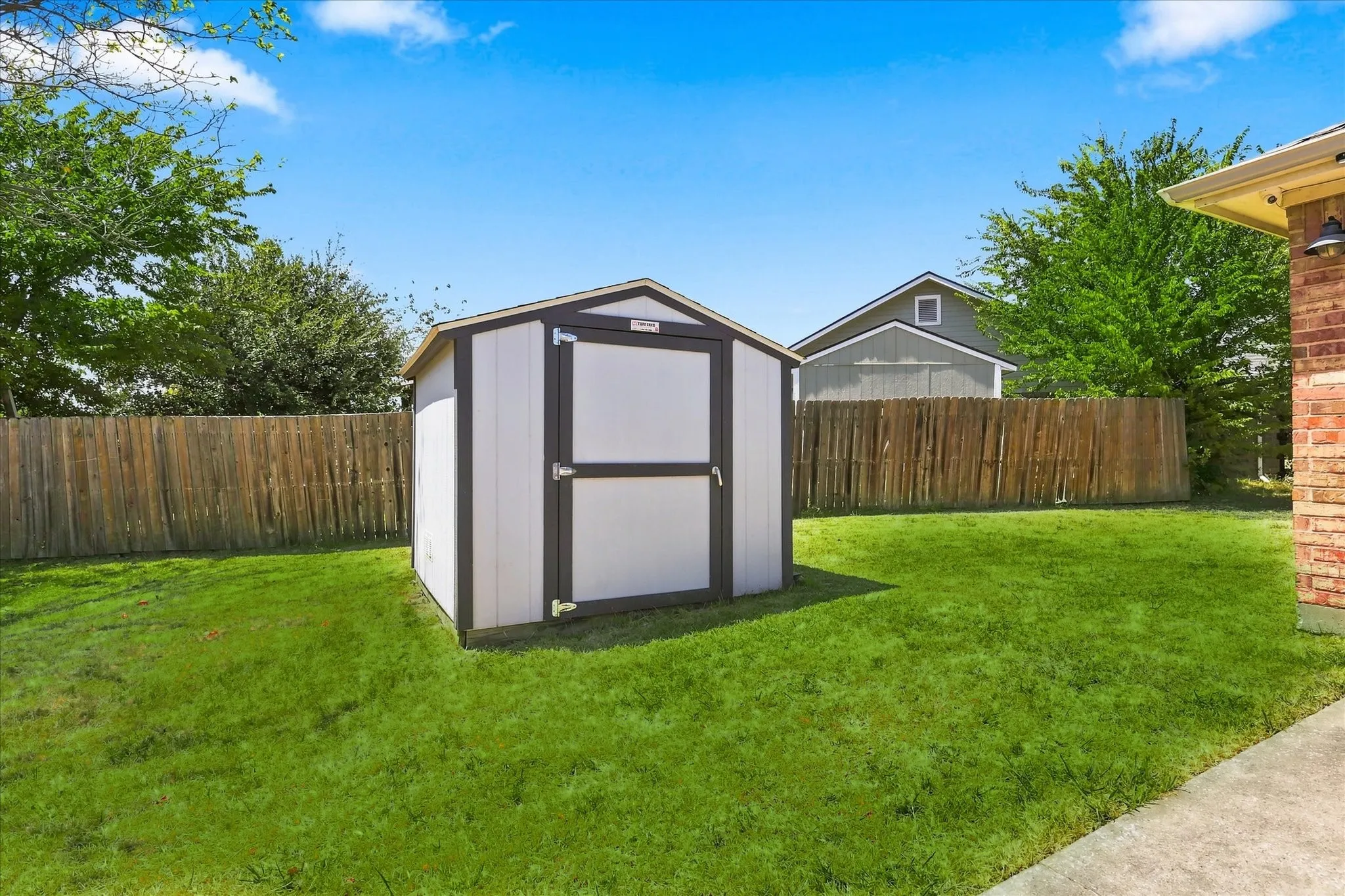 Single Family Residence For Sale in Collin County , 6905 Scott Court, Sachse, Texas 75048, 3 Bedroom, 2 Bathroom, 2 Garage spaces, 1,508 Sqft, built in 1993, mls#21362035, Real Estate Agent in Sachse, Homes For Sale in Collin county, Homes For Sale in Sachse, Realtor in Sachse Texas, Real Estate Brokerage Independent Realty Texas, Luminita Cordes Realtor