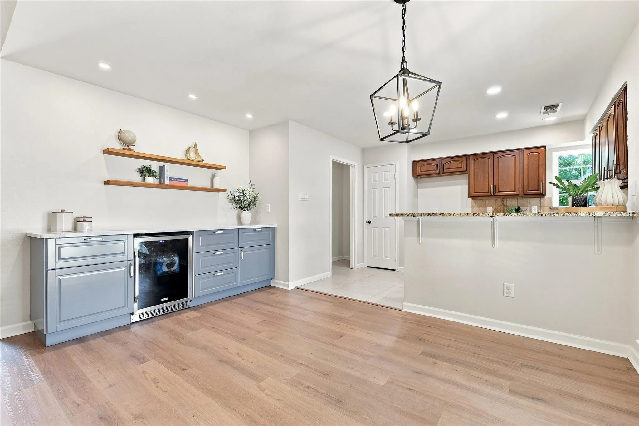 Single Family Residence For Sale in Collin County , 6905 Scott Court, Sachse, Texas 75048, 3 Bedroom, 2 Bathroom, 2 Garage spaces, 1,508 Sqft, built in 1993, mls#21362035, Real Estate Agent in Sachse, Homes For Sale in Collin county, Homes For Sale in Sachse, Realtor in Sachse Texas, Real Estate Brokerage Independent Realty Texas, Luminita Cordes Realtor