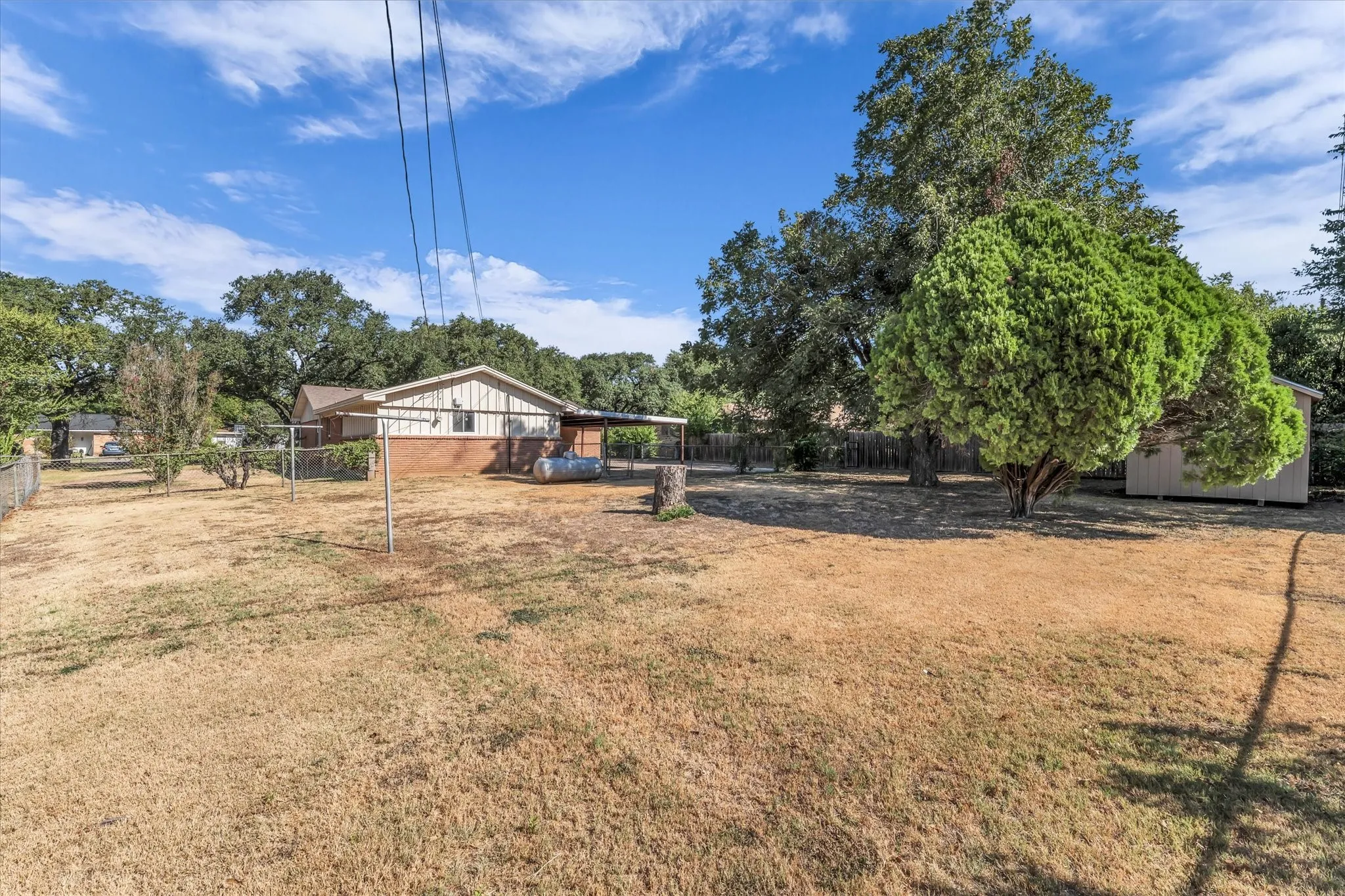 Single Family Residence For Sale in Mc Lennan County , 206 Randy Drive, Woodway, Texas 76712, 3 Bedroom, 2 Bathroom, 1 Garage spaces, 1,662 Sqft, built in 1980, mls#21362611, Real Estate Agent in Woodway, Homes For Sale in Mc Lennan county, Homes For Sale in Woodway, Realtor in Woodway Texas, Real Estate Brokerage Independent Realty Texas, Luminita Cordes Realtor