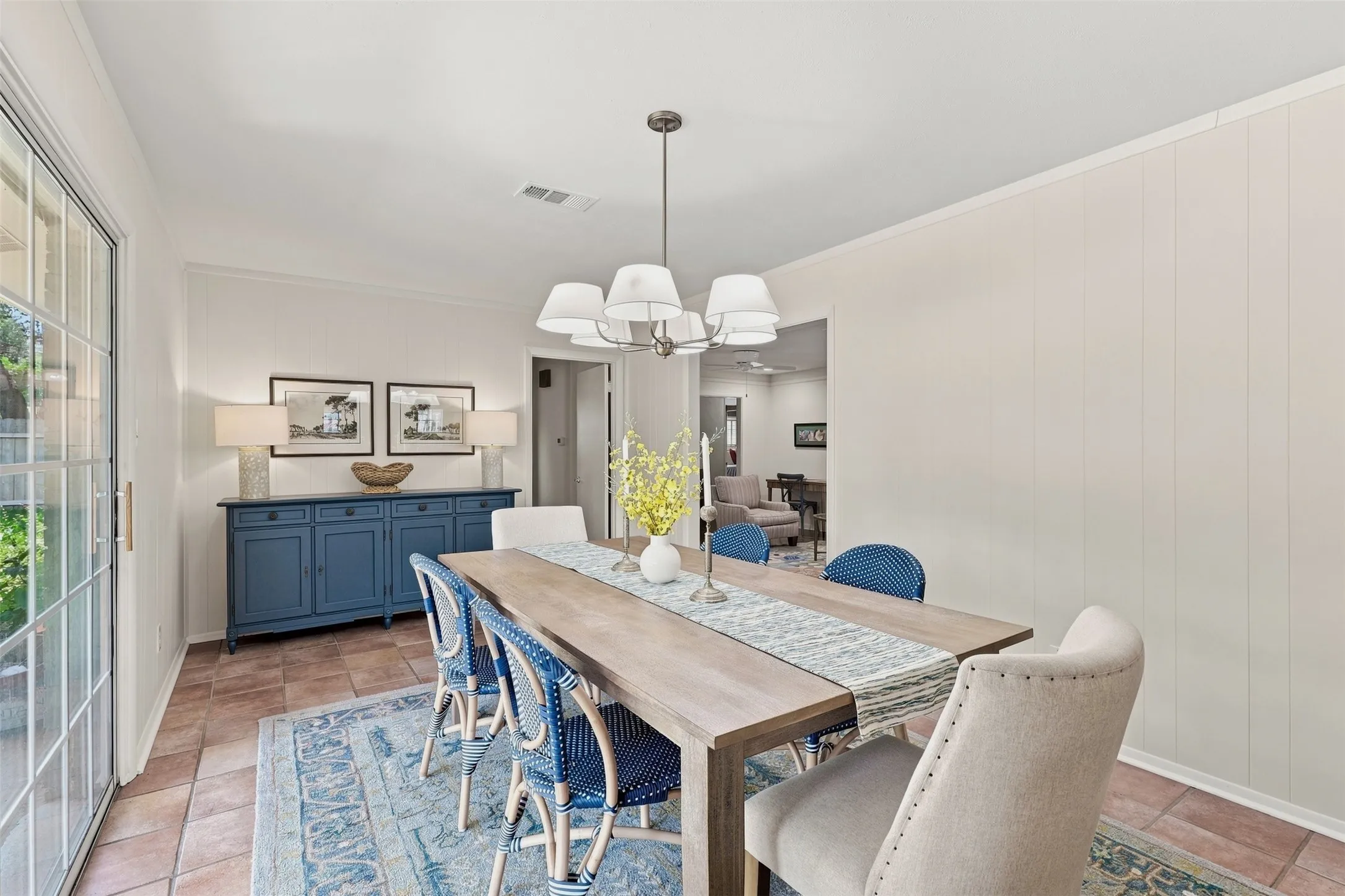 Single Family Residence For Sale in Tarrant County , 4236 Whitfield Avenue, Fort Worth, Texas 76109, 3 Bedroom, 2 Bathroom, 2 Garage spaces, 1,657 Sqft, built in 1956, mls#21364666, Real Estate Agent in Fort Worth, Homes For Sale in Tarrant county, Homes For Sale in Fort Worth, Realtor in Fort Worth Texas, Real Estate Brokerage Independent Realty Texas, Luminita Cordes Realtor