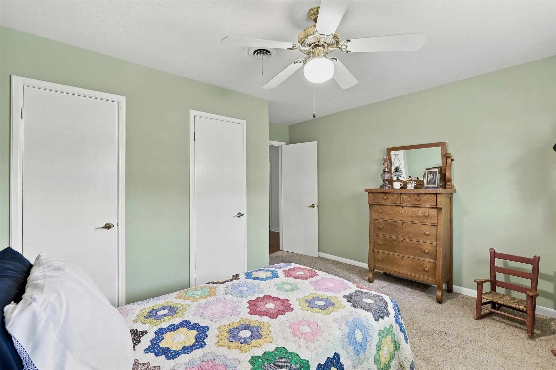 Single Family Residence For Sale in Tarrant County , 4236 Whitfield Avenue, Fort Worth, Texas 76109, 3 Bedroom, 2 Bathroom, 2 Garage spaces, 1,657 Sqft, built in 1956, mls#21364666, Real Estate Agent in Fort Worth, Homes For Sale in Tarrant county, Homes For Sale in Fort Worth, Realtor in Fort Worth Texas, Real Estate Brokerage Independent Realty Texas, Luminita Cordes Realtor