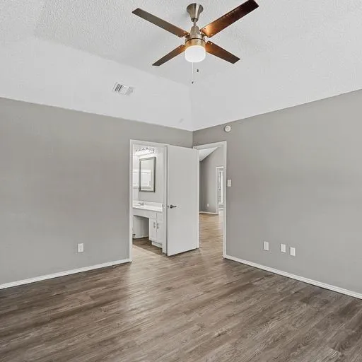 Duplex For Rent in Denton County , 4045 Saint Christopher Lane, Dallas, Texas 75287, 3 Bedroom, 3 Bathroom, 2 Garage spaces, 2,182 Sqft, built in 1984, mls#21364665, Real Estate Agent in Dallas, Homes For Rent in Denton county, Homes For Rent in Dallas, Realtor in Dallas Texas, Real Estate Brokerage Independent Realty Texas, Luminita Cordes Realtor