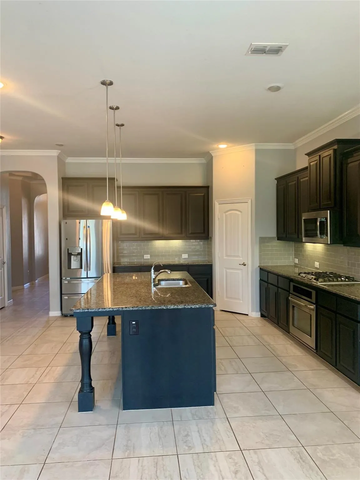 Single Family Residence For Rent in Tarrant County , 3140 Sangria Lane, Fort Worth, Texas 76177, 4 Bedroom, 3 Bathroom, 2 Garage spaces, 2,010 Sqft, built in 2016, mls#21364123, Real Estate Agent in Fort Worth, Homes For Rent in Tarrant county, Homes For Rent in Fort Worth, Realtor in Fort Worth Texas, Real Estate Brokerage Independent Realty Texas, Luminita Cordes Realtor