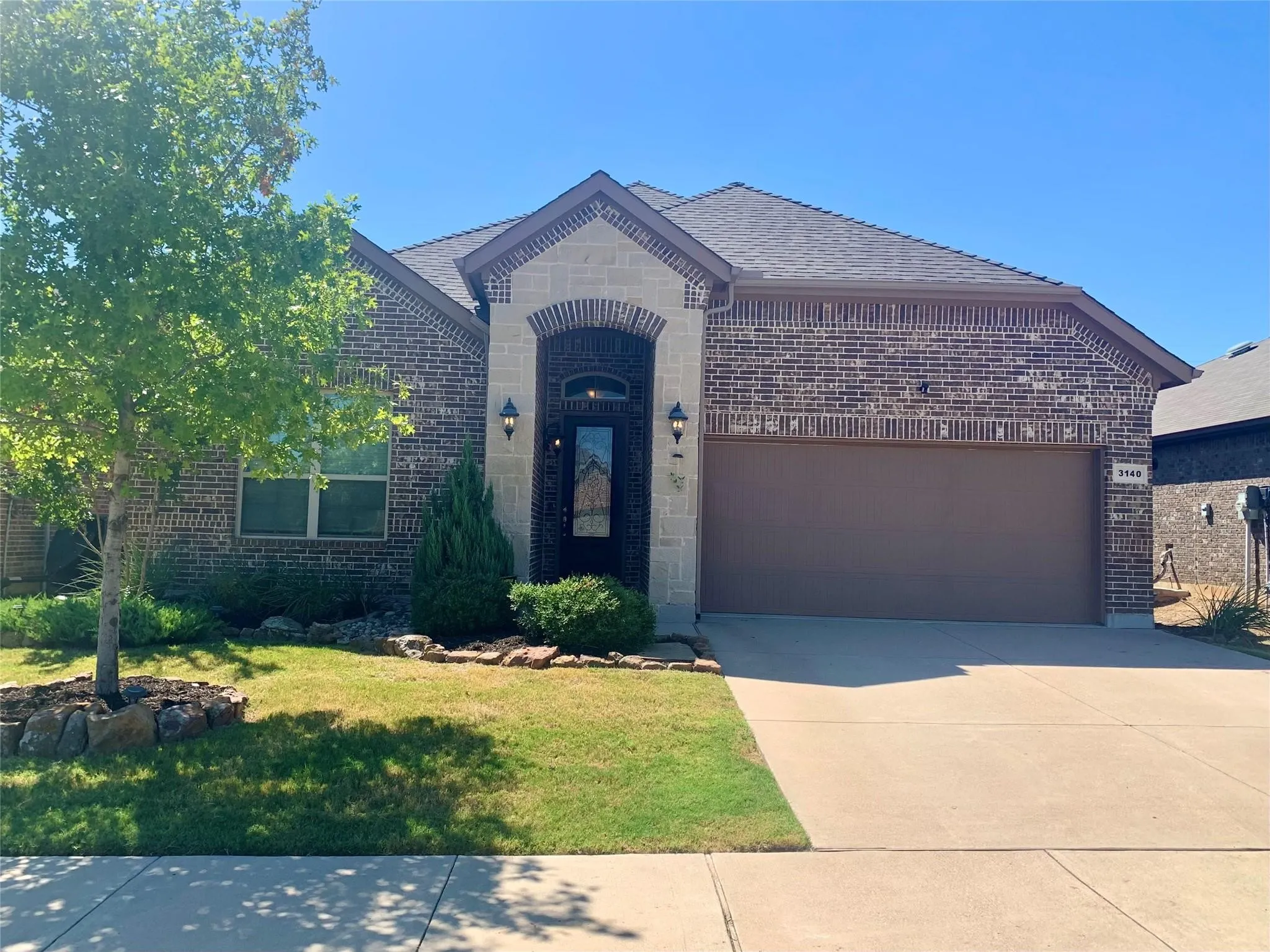 Single Family Residence For Rent in Tarrant County , 3140 Sangria Lane, Fort Worth, Texas 76177, 4 Bedroom, 3 Bathroom, 2 Garage spaces, 2,010 Sqft, built in 2016, mls#21364123, Real Estate Agent in Fort Worth, Homes For Rent in Tarrant county, Homes For Rent in Fort Worth, Realtor in Fort Worth Texas, Real Estate Brokerage Independent Realty Texas, Luminita Cordes Realtor