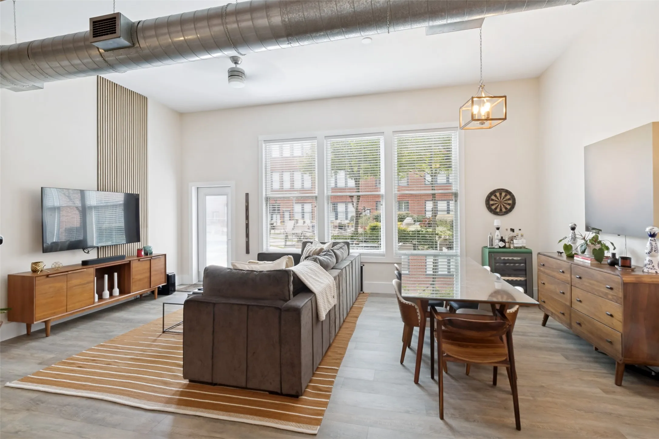 2502 Live Oak #104 - www.2502LiveOak104.com