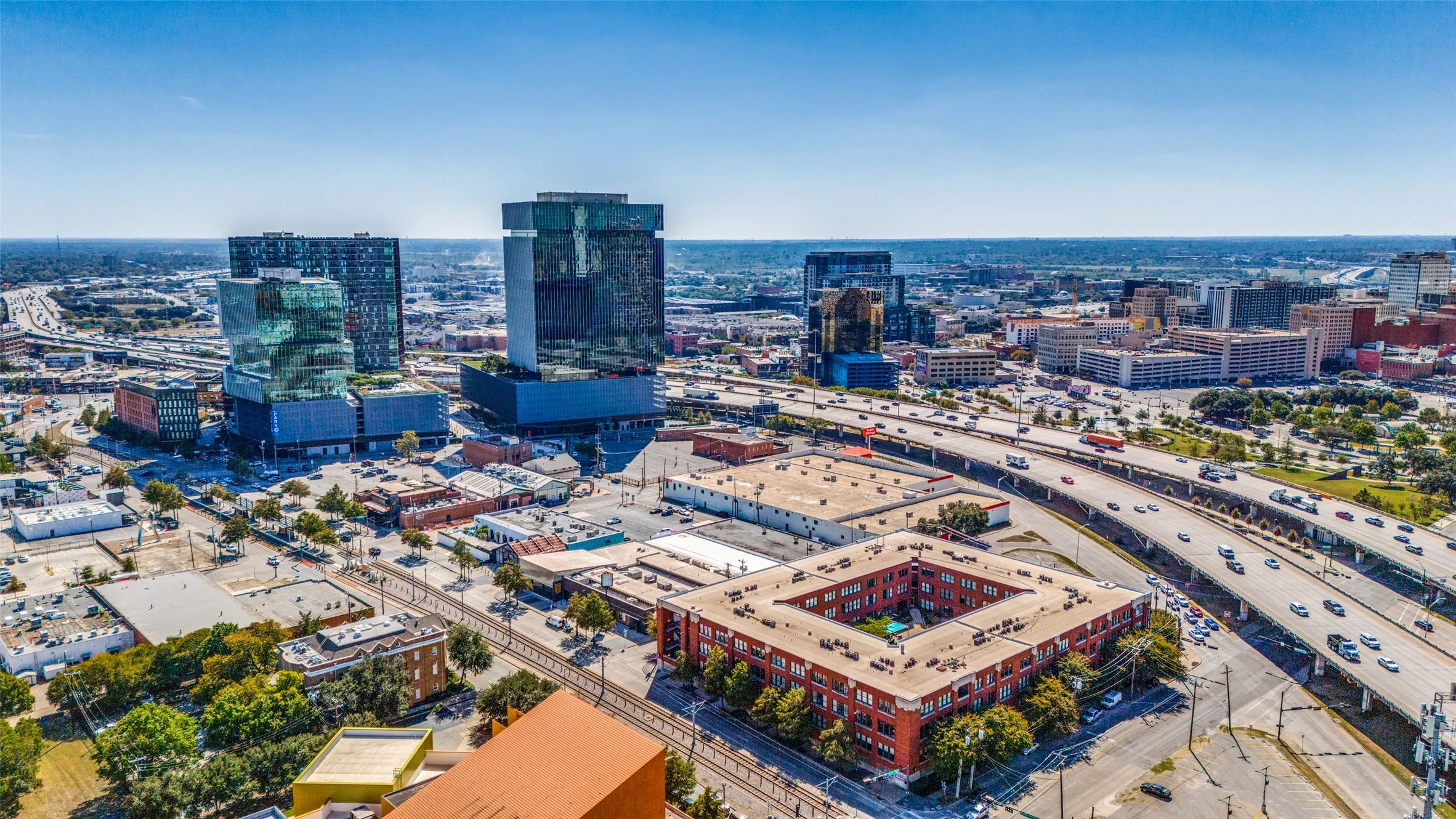 2502 Live Oak #104 - www.2502LiveOak104.com