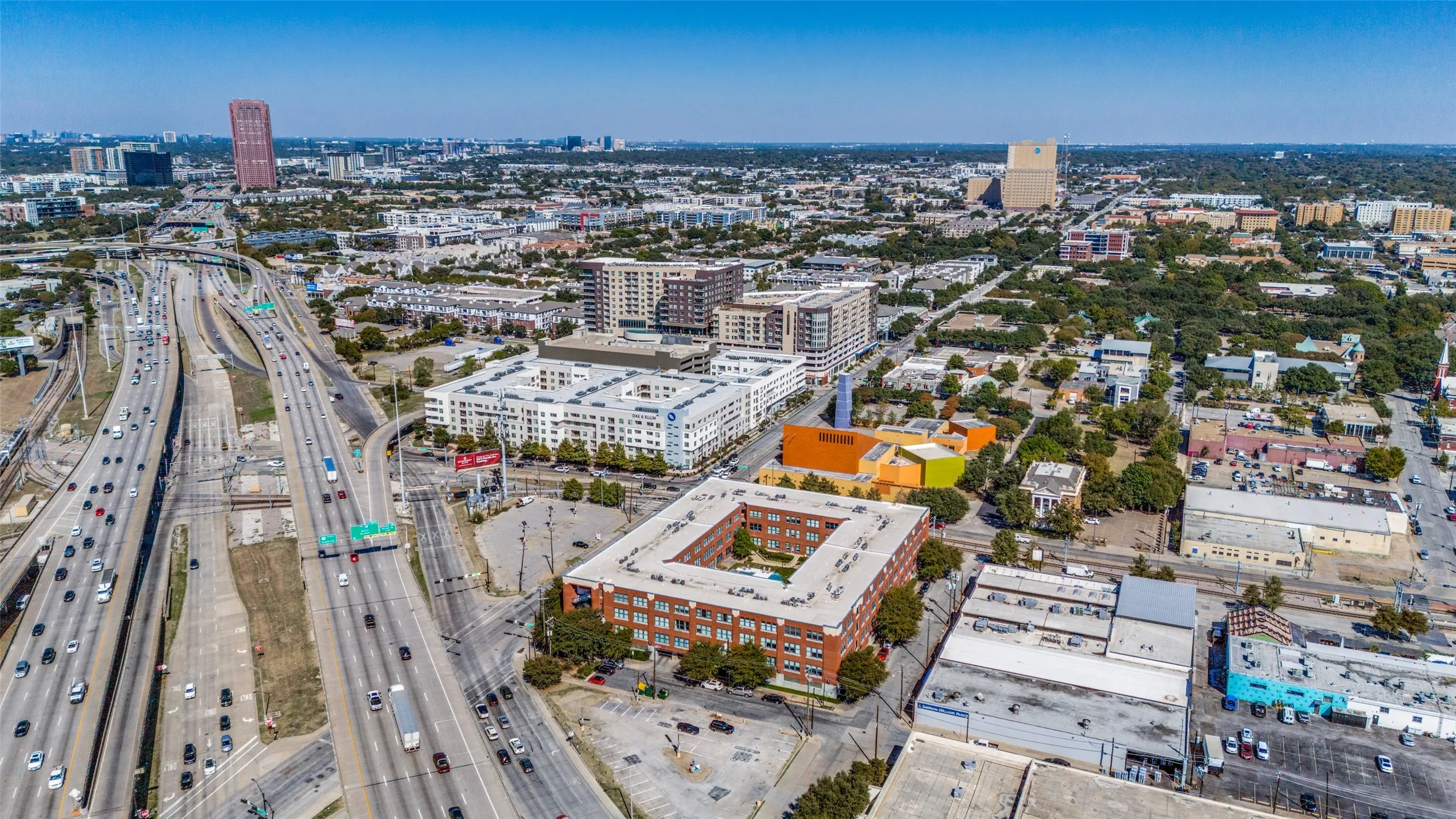 2502 Live Oak #104 - www.2502LiveOak104.com