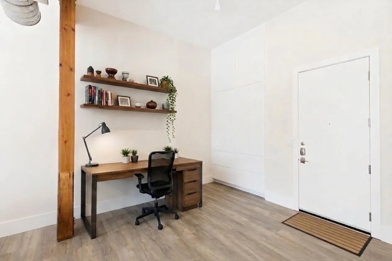 2502 Live Oak #104 - www.2502LiveOak104.com