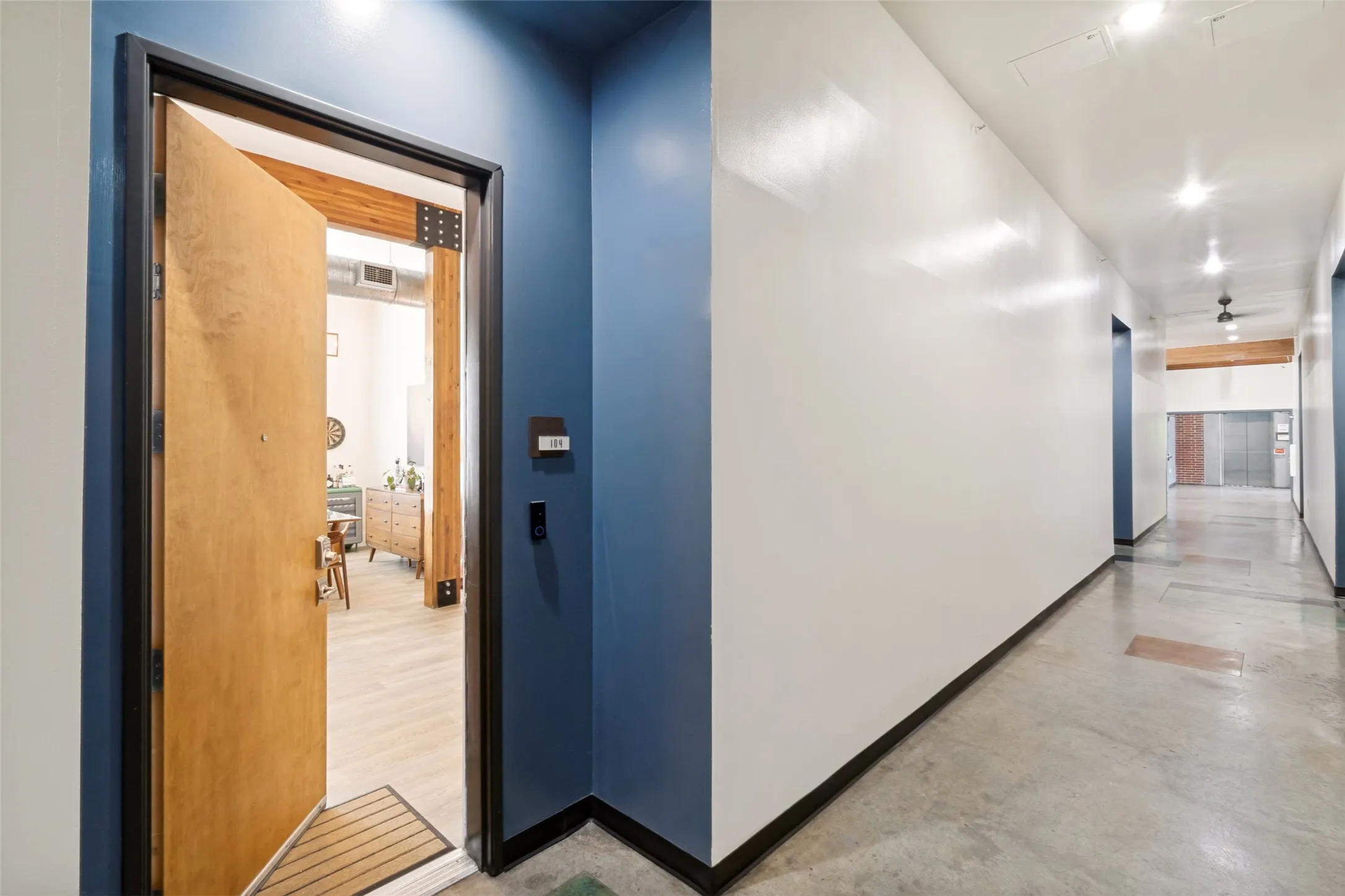 2502 Live Oak #104 - www.2502LiveOak104.com