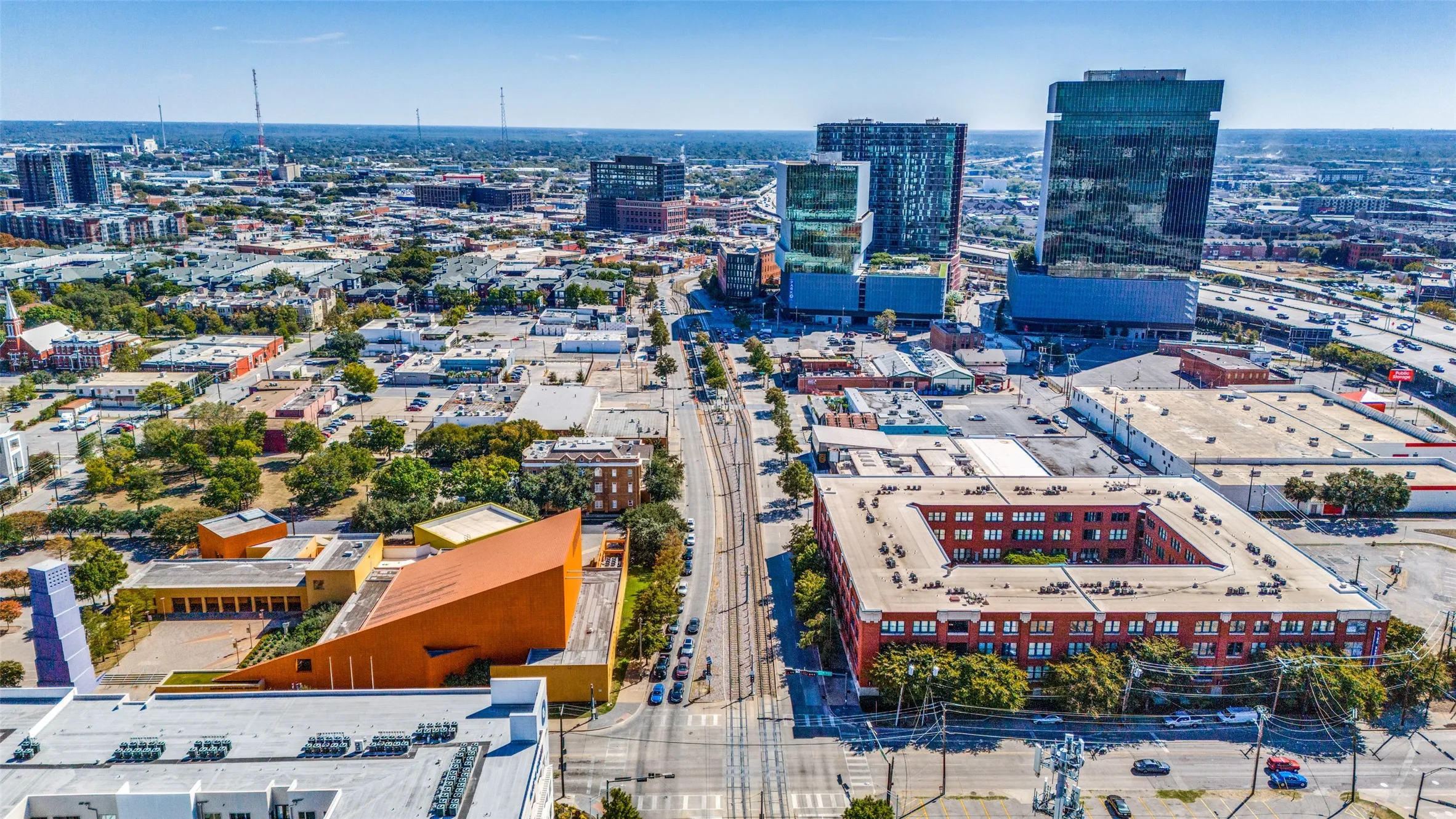 2502 Live Oak #104 - www.2502LiveOak104.com