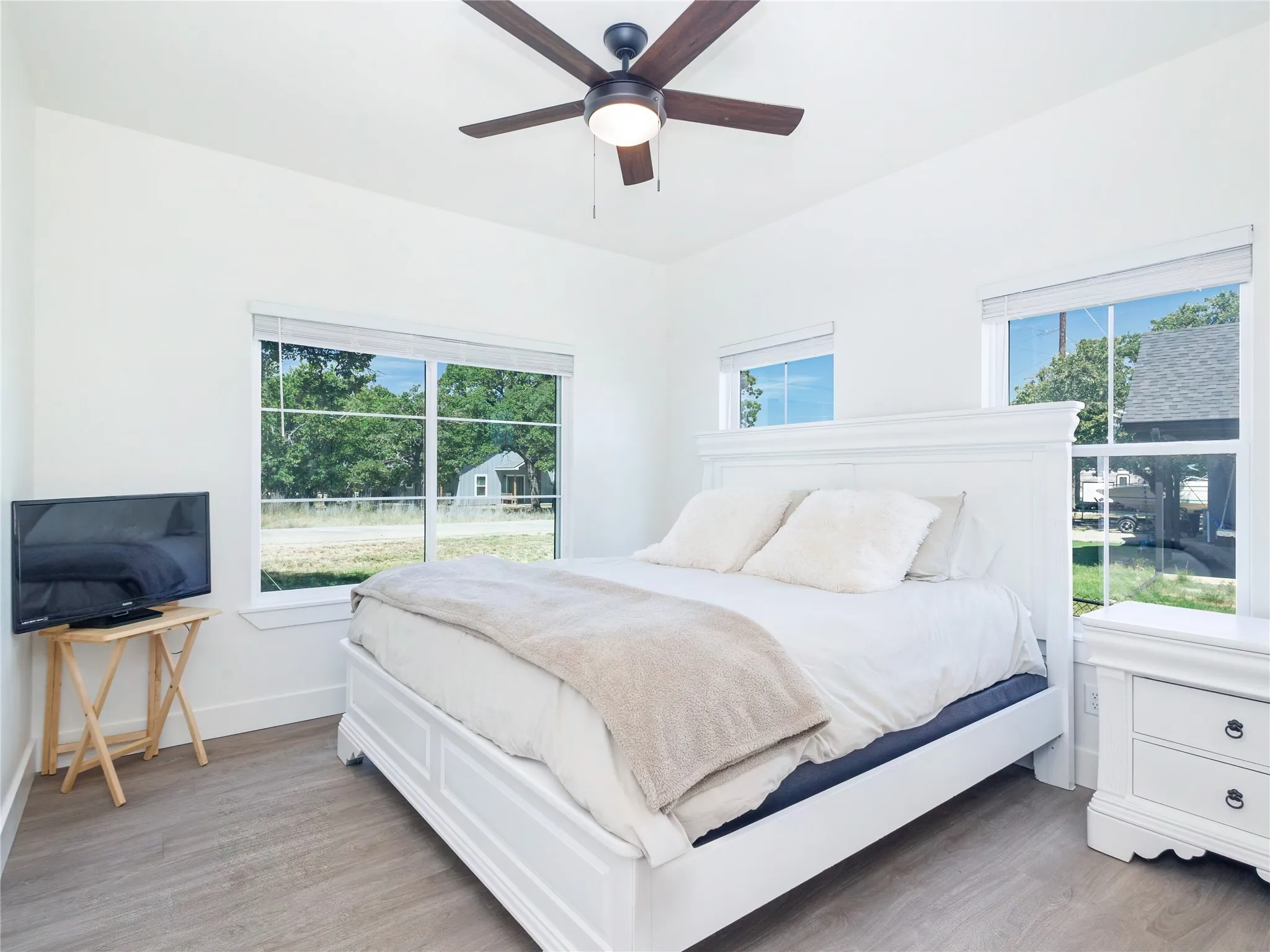 Single Family Residence For Sale in Brown County , 660 Oak Point Drive, May, Texas 76857, 5 Bedroom, 3 Bathroom, 6 Garage spaces, 2,686 Sqft, built in 2023, mls#21330363, Real Estate Agent in May, Homes For Sale in Brown county, Homes For Sale in May, Realtor in May Texas, Real Estate Brokerage Independent Realty Texas, Luminita Cordes Realtor