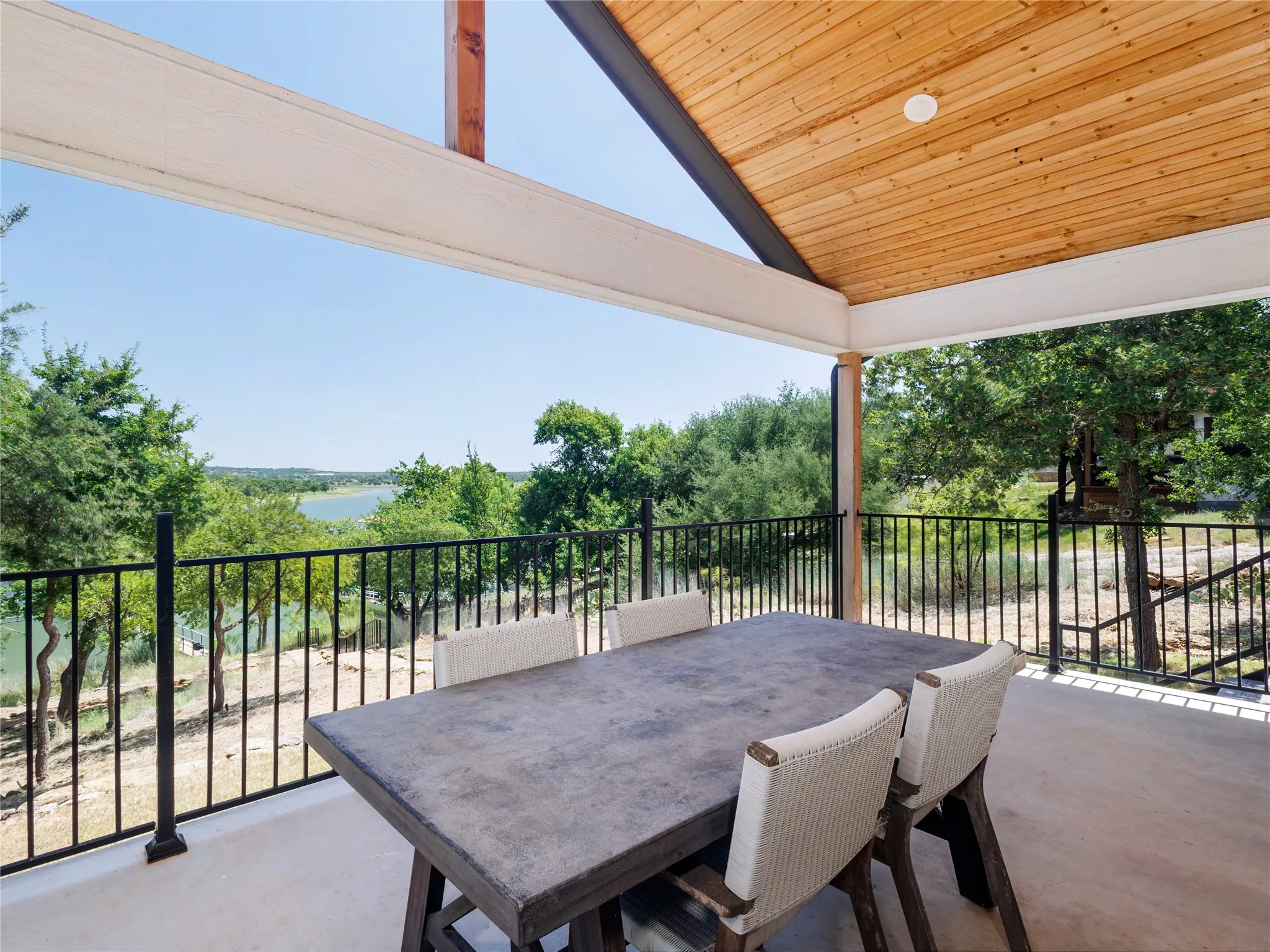Single Family Residence For Sale in Brown County , 660 Oak Point Drive, May, Texas 76857, 5 Bedroom, 3 Bathroom, 6 Garage spaces, 2,686 Sqft, built in 2023, mls#21330363, Real Estate Agent in May, Homes For Sale in Brown county, Homes For Sale in May, Realtor in May Texas, Real Estate Brokerage Independent Realty Texas, Luminita Cordes Realtor