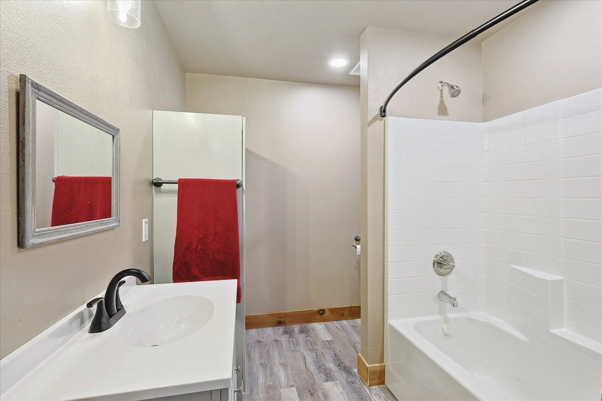 Single Family Residence For Sale in Denton County , 4540 Fm 2450, Krum, Texas 76249, 3 Bedroom, 3 Bathroom, 2 Garage spaces, 2,189 Sqft, built in 2023, mls#21363597, Real Estate Agent in Krum, Homes For Sale in Denton county, Homes For Sale in Krum, Realtor in Krum Texas, Real Estate Brokerage Independent Realty Texas, Luminita Cordes Realtor