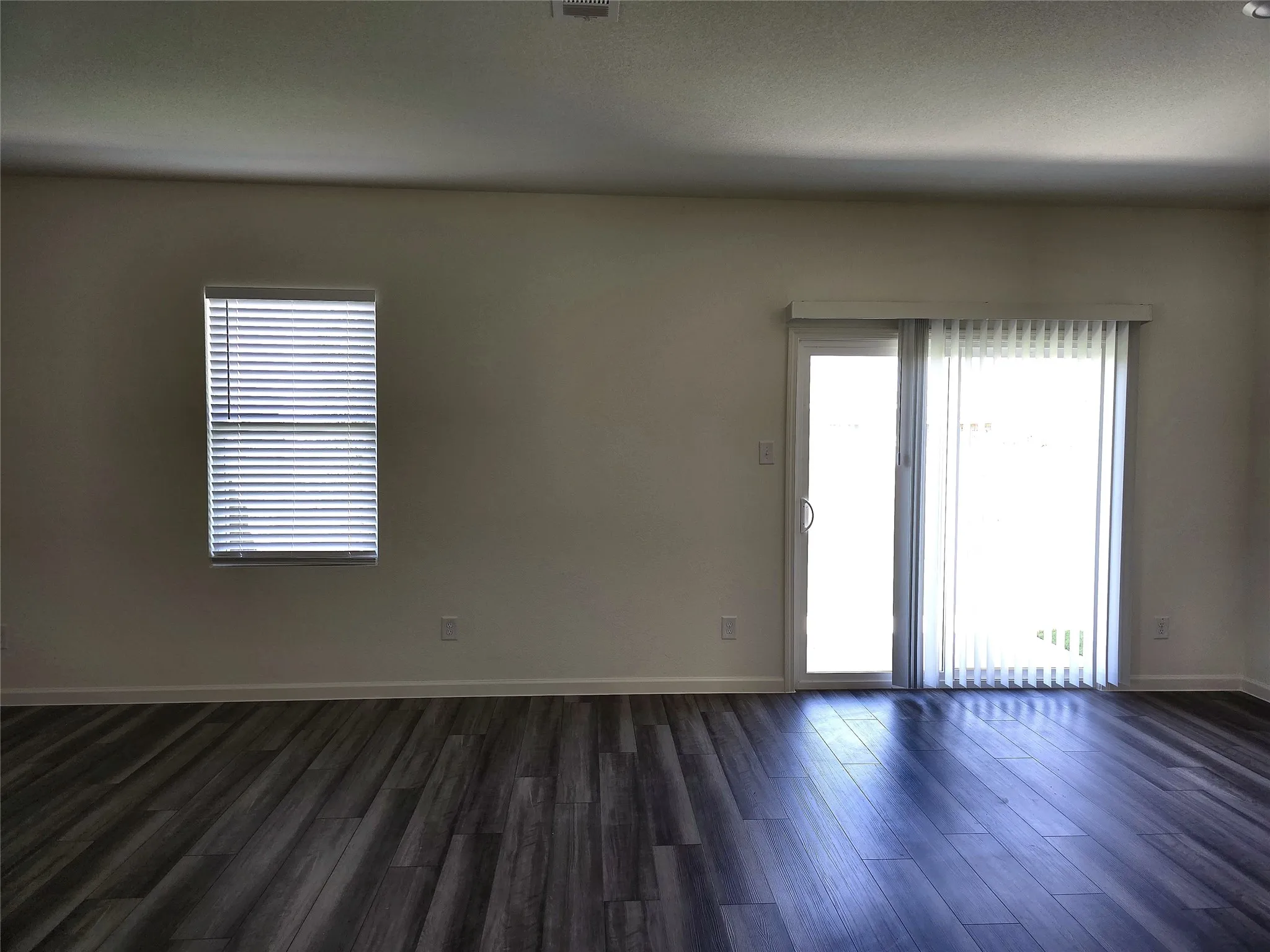 Single Family Residence For Rent in Tarrant County , 12701 Haymarket, Fort Worth, Texas 76179, 4 Bedroom, 2 Bathroom, 2 Garage spaces, 1,827 Sqft, built in 2026, mls#21364673, Real Estate Agent in Fort Worth, Homes For Rent in Tarrant county, Homes For Rent in Fort Worth, Realtor in Fort Worth Texas, Real Estate Brokerage Independent Realty Texas, Luminita Cordes Realtor