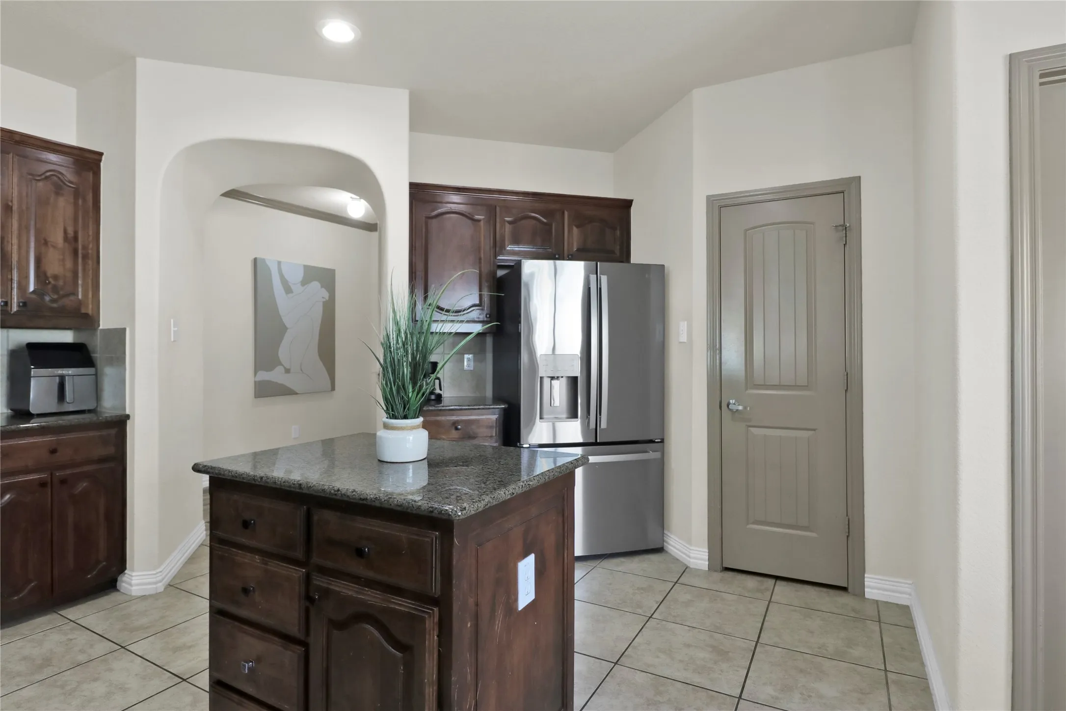 Single Family Residence For Rent in Tarrant County , 14008 Esperanza Drive, Fort Worth, Texas 76052, 3 Bedroom, 2 Bathroom, 2 Garage spaces, 1,740 Sqft, built in 2008, mls#21364683, Real Estate Agent in Fort Worth, Homes For Rent in Tarrant county, Homes For Rent in Fort Worth, Realtor in Fort Worth Texas, Real Estate Brokerage Independent Realty Texas, Luminita Cordes Realtor