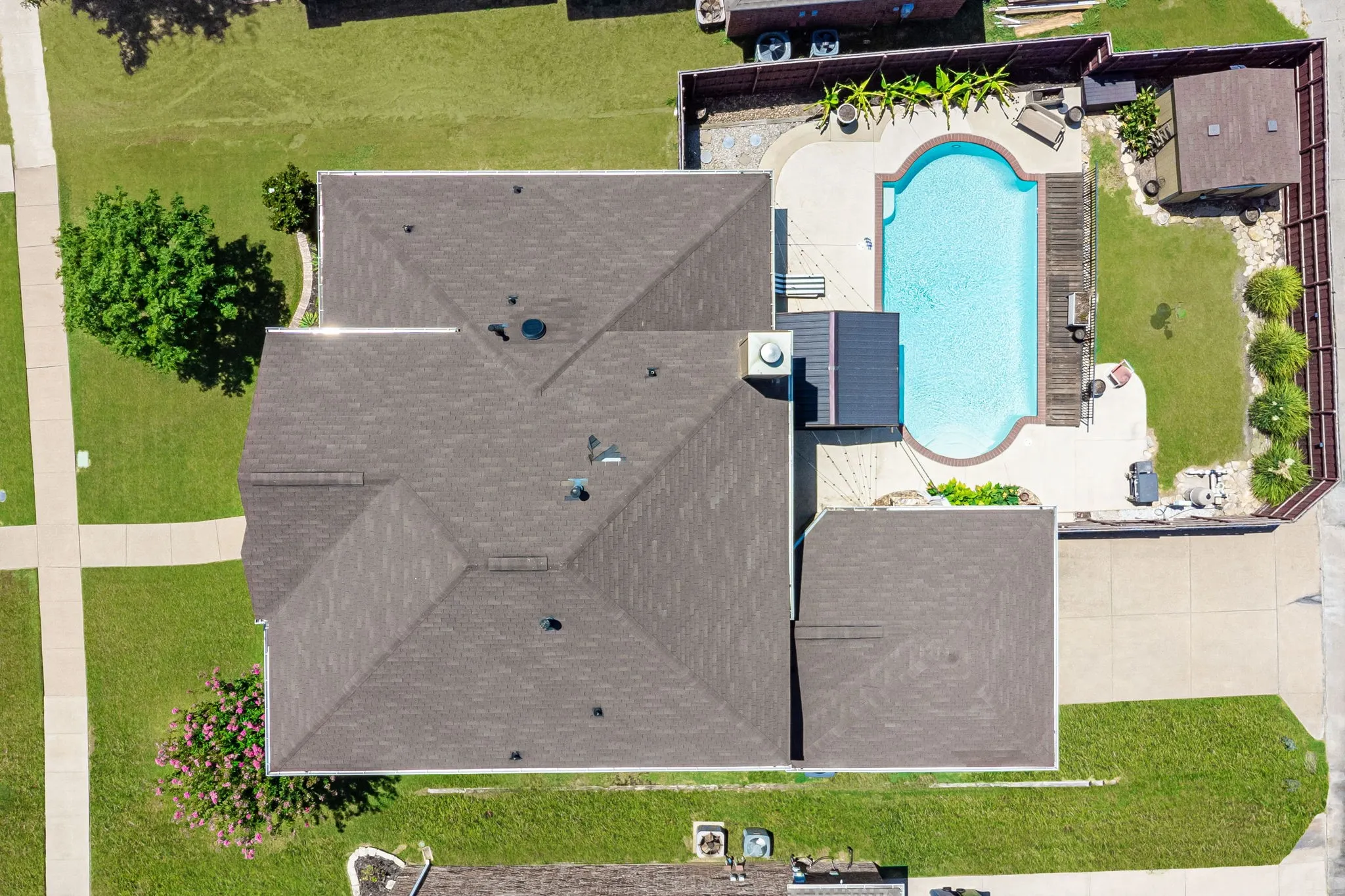 Single Family Residence For Sale in Denton County , 4013 Standridge Drive, The Colony, Texas 75056, 4 Bedroom, 3 Bathroom, 2 Garage spaces, 2,992 Sqft, built in 1999, mls#21338717, Real Estate Agent in The Colony, Homes For Sale in Denton county, Homes For Sale in The Colony, Realtor in The Colony Texas, Real Estate Brokerage Independent Realty Texas, Luminita Cordes Realtor