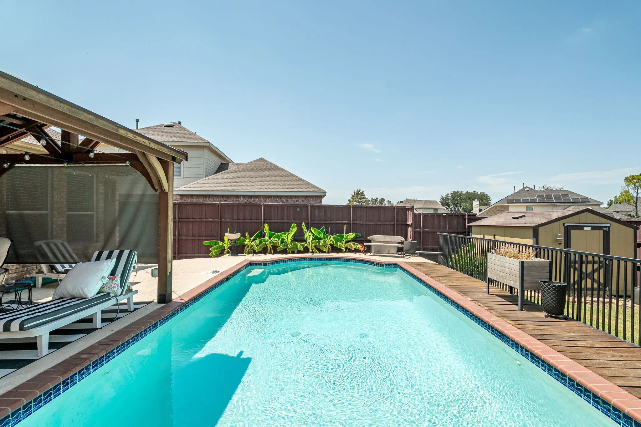 Single Family Residence For Sale in Denton County , 4013 Standridge Drive, The Colony, Texas 75056, 4 Bedroom, 3 Bathroom, 2 Garage spaces, 2,992 Sqft, built in 1999, mls#21338717, Real Estate Agent in The Colony, Homes For Sale in Denton county, Homes For Sale in The Colony, Realtor in The Colony Texas, Real Estate Brokerage Independent Realty Texas, Luminita Cordes Realtor