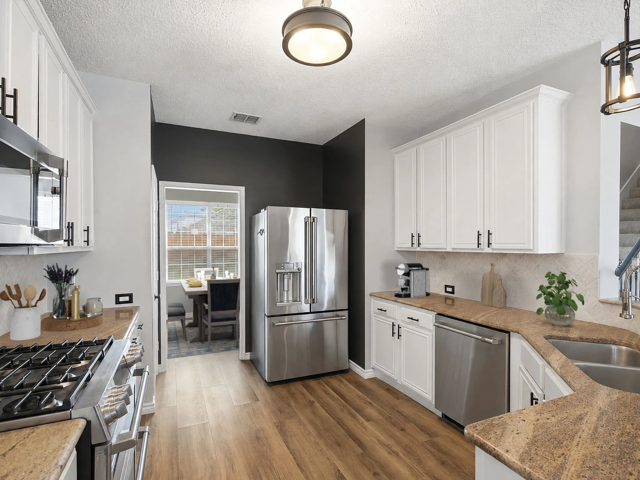 Single Family Residence For Sale in Denton County , 4013 Standridge Drive, The Colony, Texas 75056, 4 Bedroom, 3 Bathroom, 2 Garage spaces, 2,992 Sqft, built in 1999, mls#21338717, Real Estate Agent in The Colony, Homes For Sale in Denton county, Homes For Sale in The Colony, Realtor in The Colony Texas, Real Estate Brokerage Independent Realty Texas, Luminita Cordes Realtor
