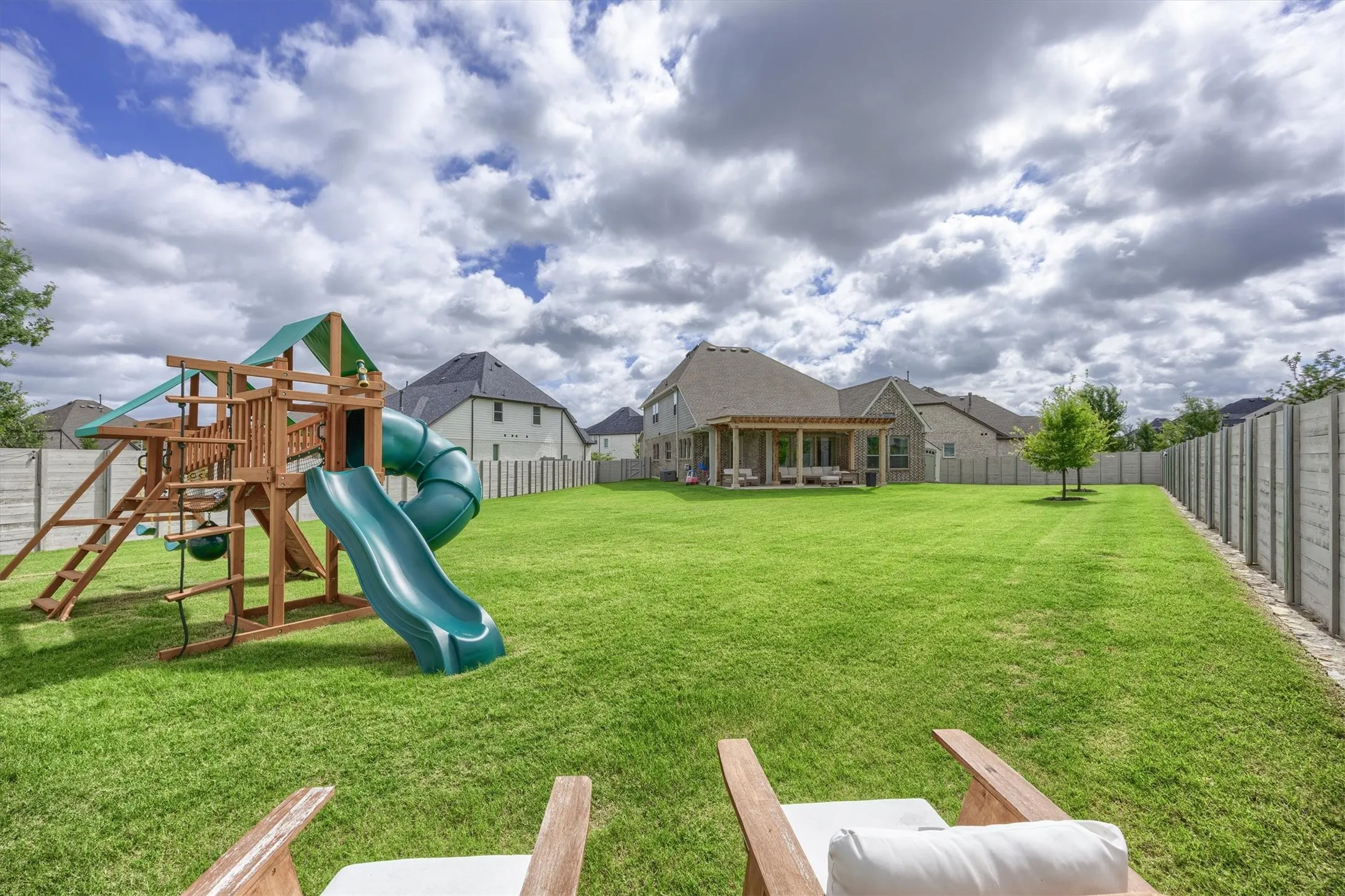 LARGE backyard!!!