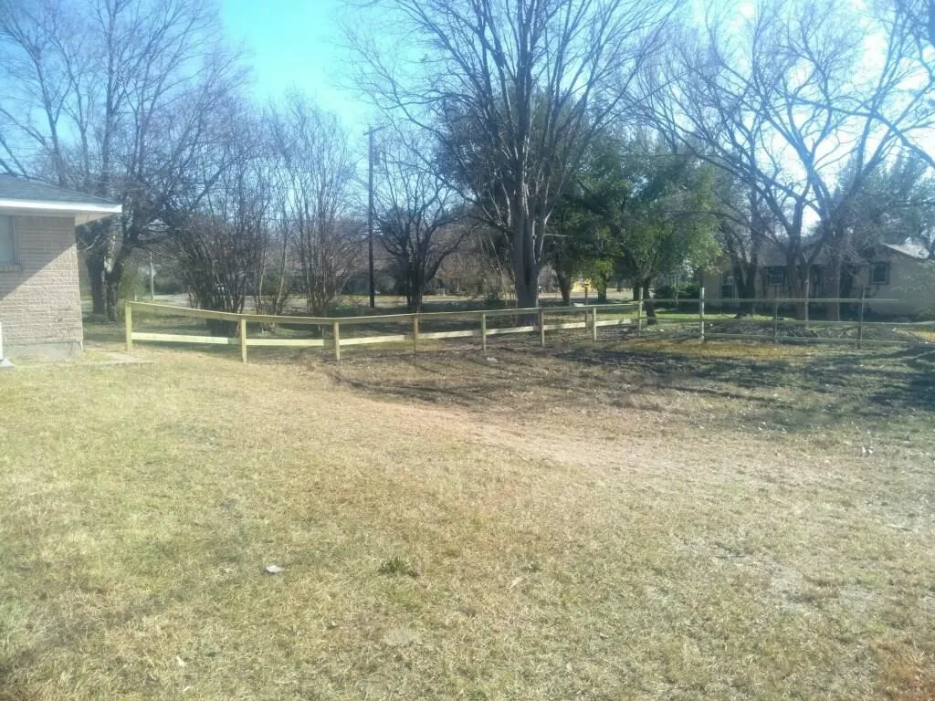 Single Family Residence For Sale in Hunt County , 1211 Wolfe City Drive, Greenville, Texas 75401, 3 Bedroom, 2 Bathroom, 1 Garage spaces, 1,308 Sqft, built in 1975, mls#21364672, Real Estate Agent in Greenville, Homes For Sale in Hunt county, Homes For Sale in Greenville, Realtor in Greenville Texas, Real Estate Brokerage Independent Realty Texas, Luminita Cordes Realtor