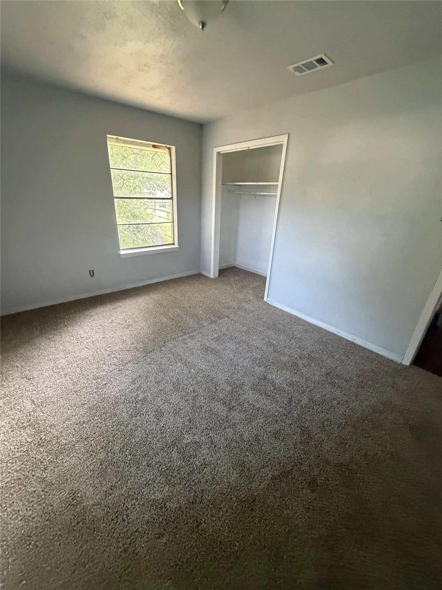 Single Family Residence For Sale in Hunt County , 1211 Wolfe City Drive, Greenville, Texas 75401, 3 Bedroom, 2 Bathroom, 1 Garage spaces, 1,308 Sqft, built in 1975, mls#21364672, Real Estate Agent in Greenville, Homes For Sale in Hunt county, Homes For Sale in Greenville, Realtor in Greenville Texas, Real Estate Brokerage Independent Realty Texas, Luminita Cordes Realtor
