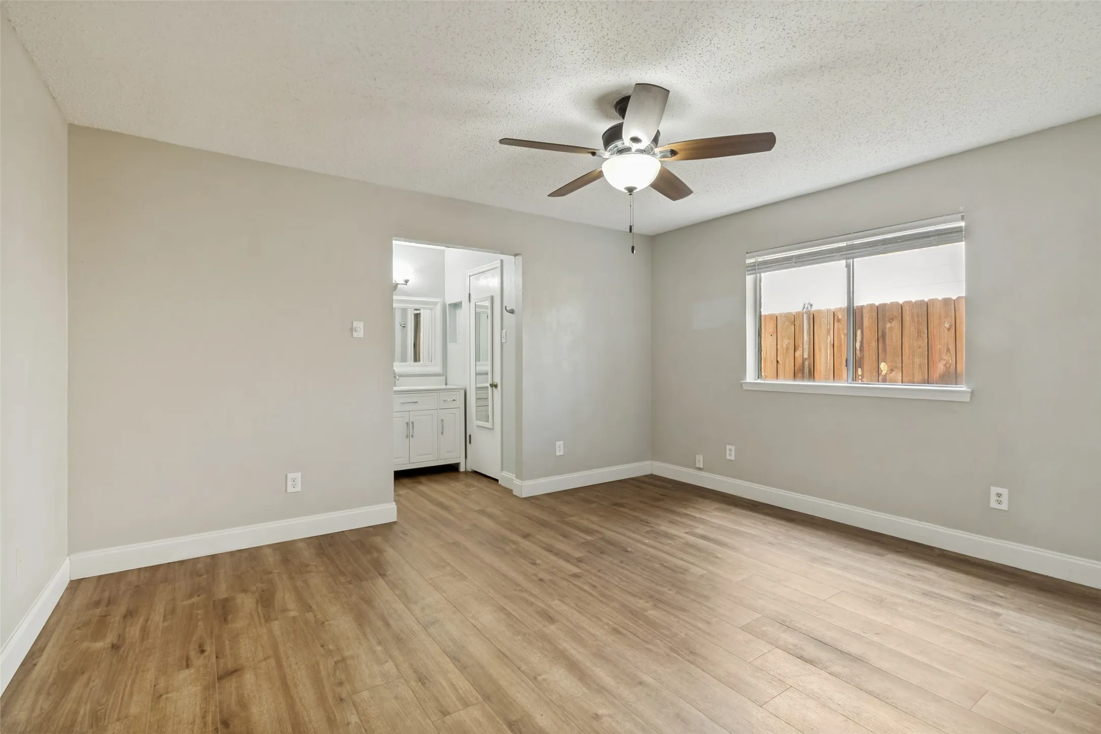 Single Family Residence For Sale in Dallas County , 1818 Trowbridge Street, Garland, Texas 75044, 3 Bedroom, 2 Bathroom, Garage spaces, 2,043 Sqft, built in 1979, mls#21364689, Real Estate Agent in Garland, Homes For Sale in Dallas county, Homes For Sale in Garland, Realtor in Garland Texas, Real Estate Brokerage Independent Realty Texas, Luminita Cordes Realtor