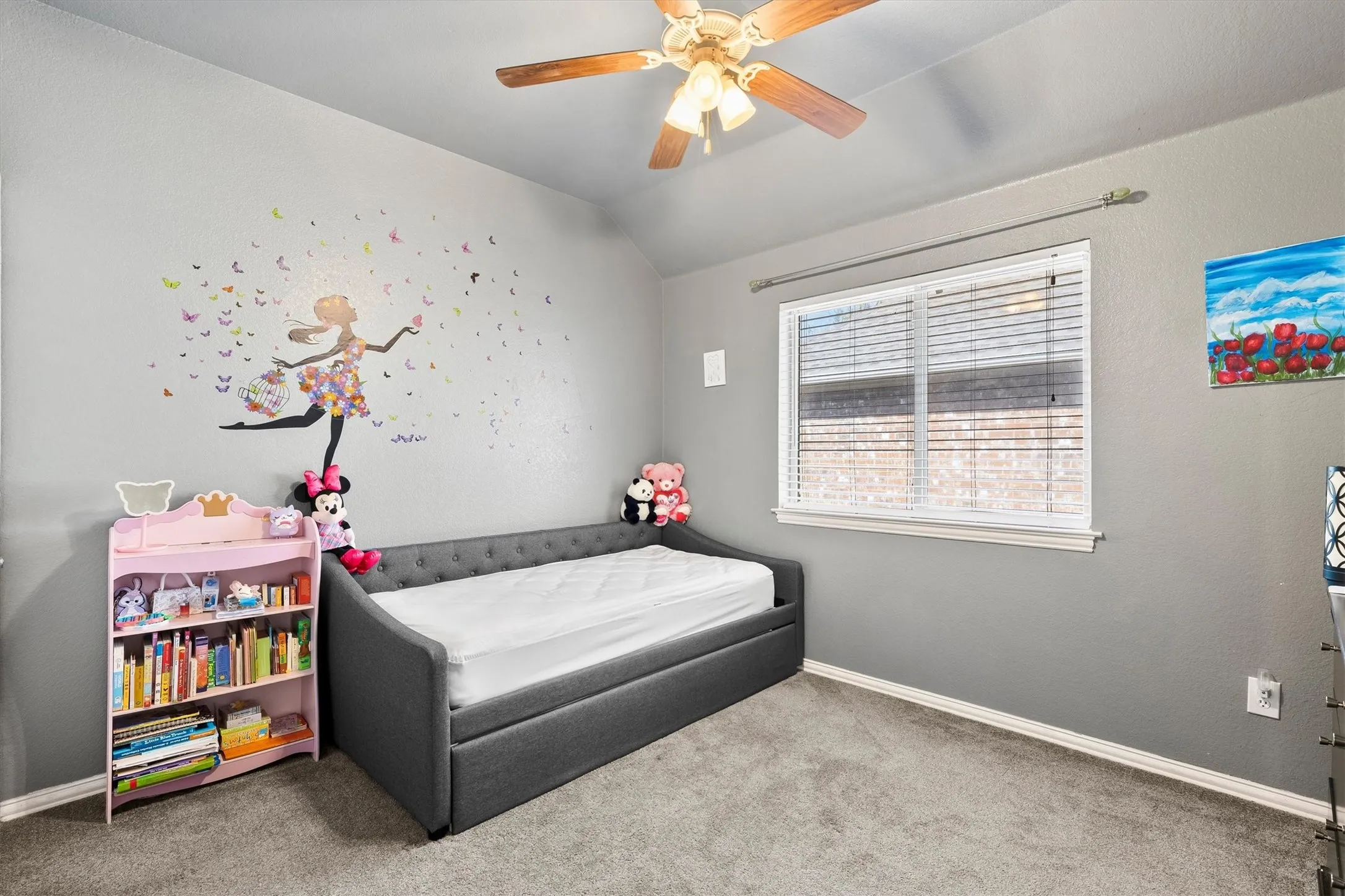 Single Family Residence For Sale in Dallas County , 3106 Pecan Meadow Drive, Garland, Texas 75040, 3 Bedroom, 2 Bathroom, 2 Garage spaces, 1,778 Sqft, built in 1997, mls#21364040, Real Estate Agent in Garland, Homes For Sale in Dallas county, Homes For Sale in Garland, Realtor in Garland Texas, Real Estate Brokerage Independent Realty Texas, Luminita Cordes Realtor
