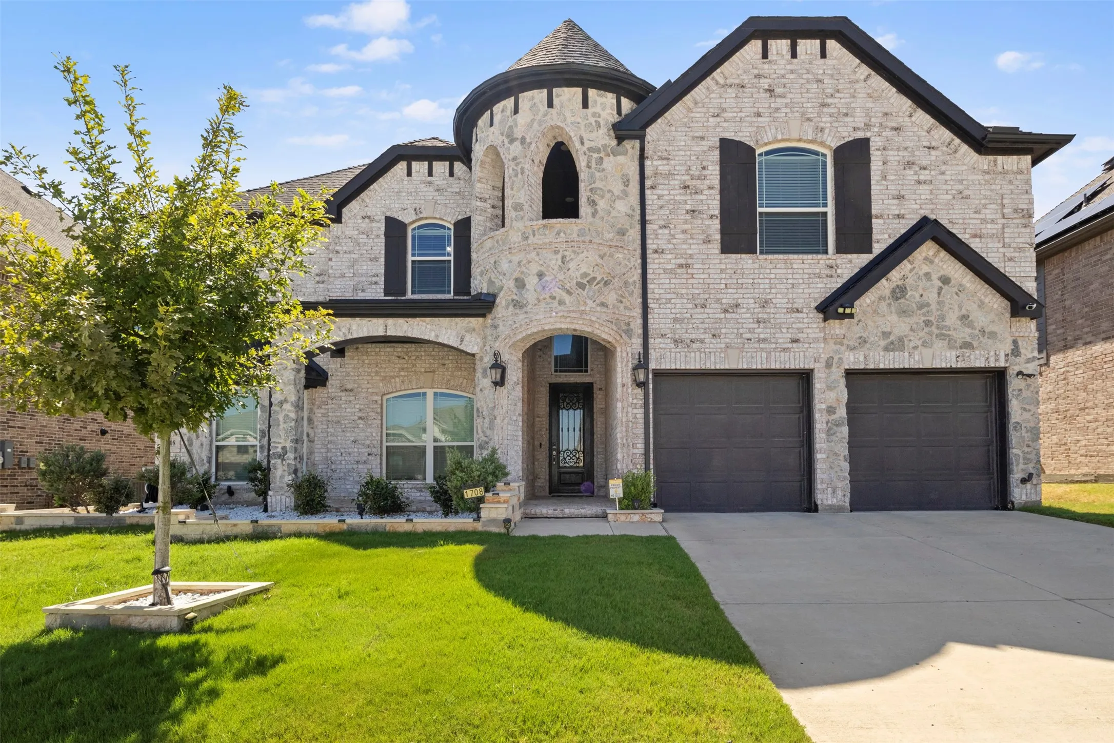 Single Family Residence For Rent in Denton County , 1708 Ordonez Drive, Little Elm, Texas 75068, 6 Bedroom, 4 Bathroom, 2 Garage spaces, 4,375 Sqft, built in 2022, mls#21364703, Real Estate Agent in Little Elm, Homes For Rent in Denton county, Homes For Rent in Little Elm, Realtor in Little Elm Texas, Real Estate Brokerage Independent Realty Texas, Luminita Cordes Realtor