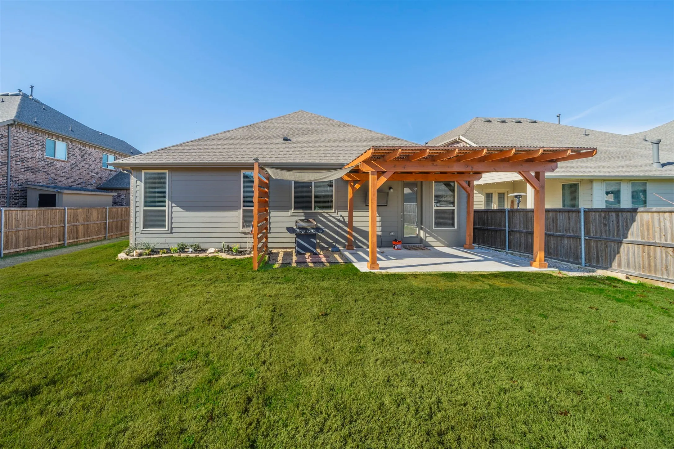 Single Family Residence For Sale in Denton County , 2700 Lakeside Drive, Providence Village, Texas 76227, 4 Bedroom, 2 Bathroom, 3 Garage spaces, 1,851 Sqft, built in 2020, mls#21362258, Real Estate Agent in Providence Village, Homes For Sale in Denton county, Homes For Sale in Providence Village, Realtor in Providence Village Texas, Real Estate Brokerage Independent Realty Texas, Luminita Cordes Realtor