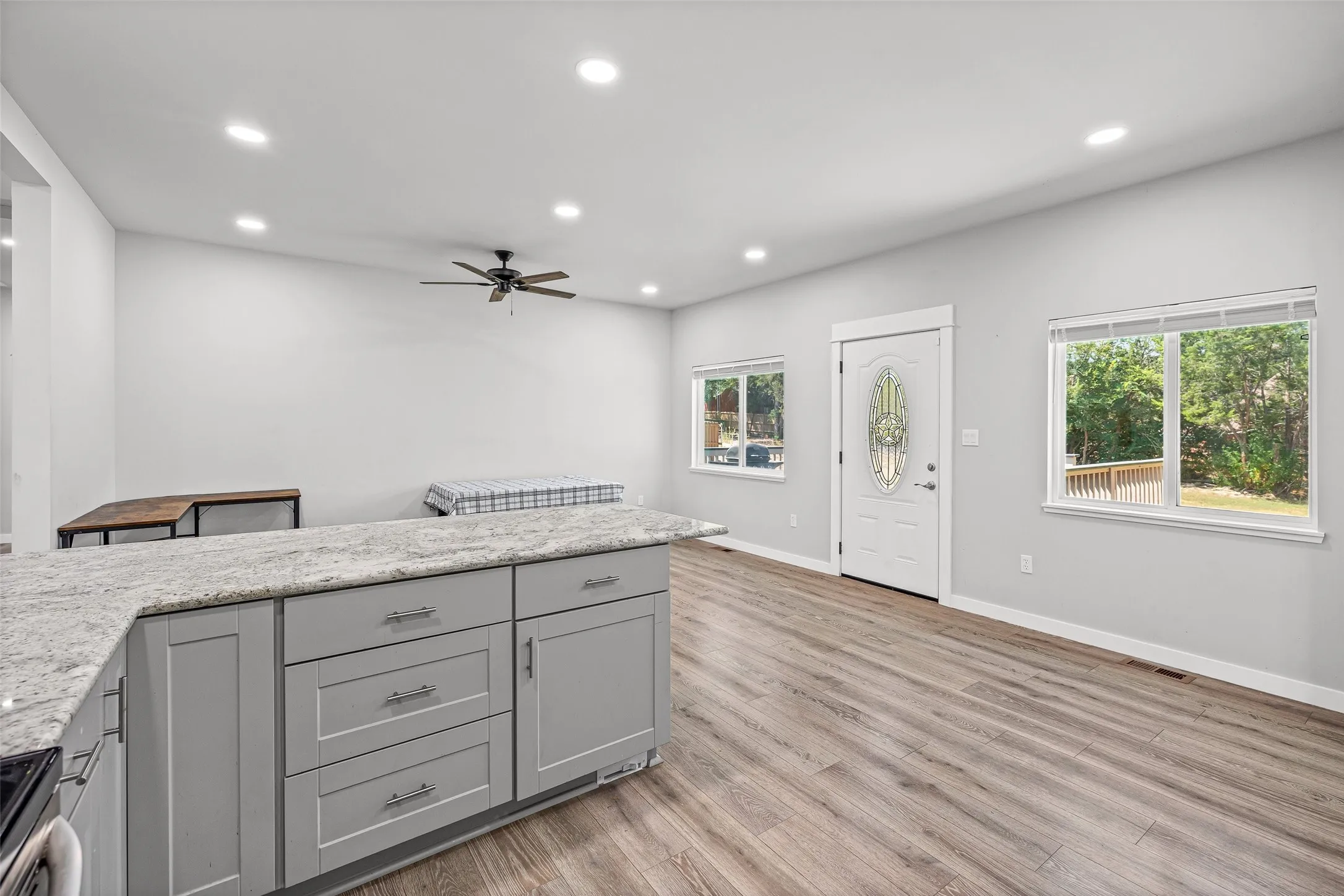 Single Family Residence For Sale in Hood County , 5908 Collins Court, Granbury, Texas 76048, 3 Bedroom, 2 Bathroom, 2 Garage spaces, 1,756 Sqft, built in 2024, mls#21364725, Real Estate Agent in Granbury, Homes For Sale in Hood county, Homes For Sale in Granbury, Realtor in Granbury Texas, Real Estate Brokerage Independent Realty Texas, Luminita Cordes Realtor