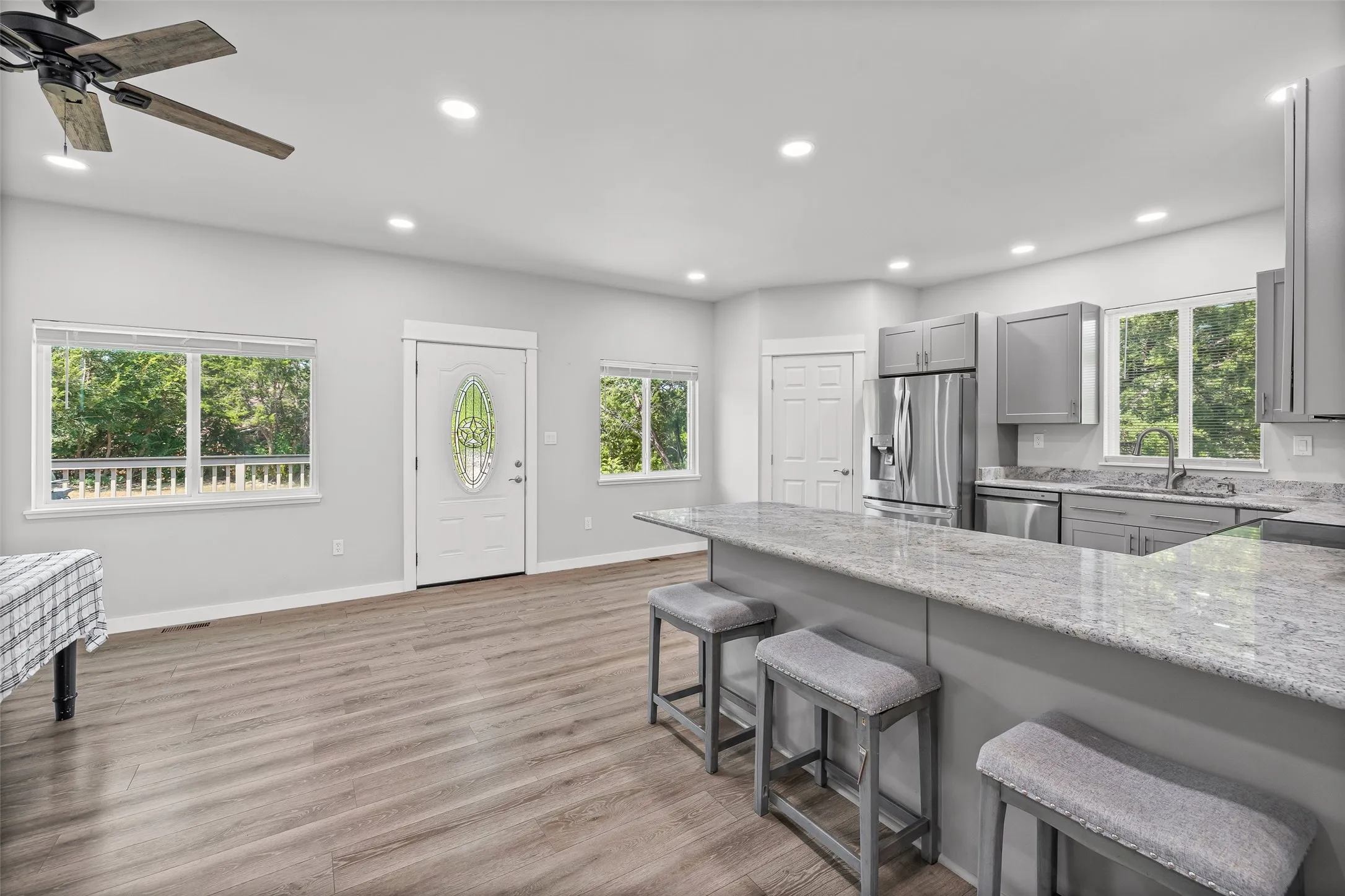 Single Family Residence For Sale in Hood County , 5908 Collins Court, Granbury, Texas 76048, 3 Bedroom, 2 Bathroom, 2 Garage spaces, 1,756 Sqft, built in 2024, mls#21364725, Real Estate Agent in Granbury, Homes For Sale in Hood county, Homes For Sale in Granbury, Realtor in Granbury Texas, Real Estate Brokerage Independent Realty Texas, Luminita Cordes Realtor