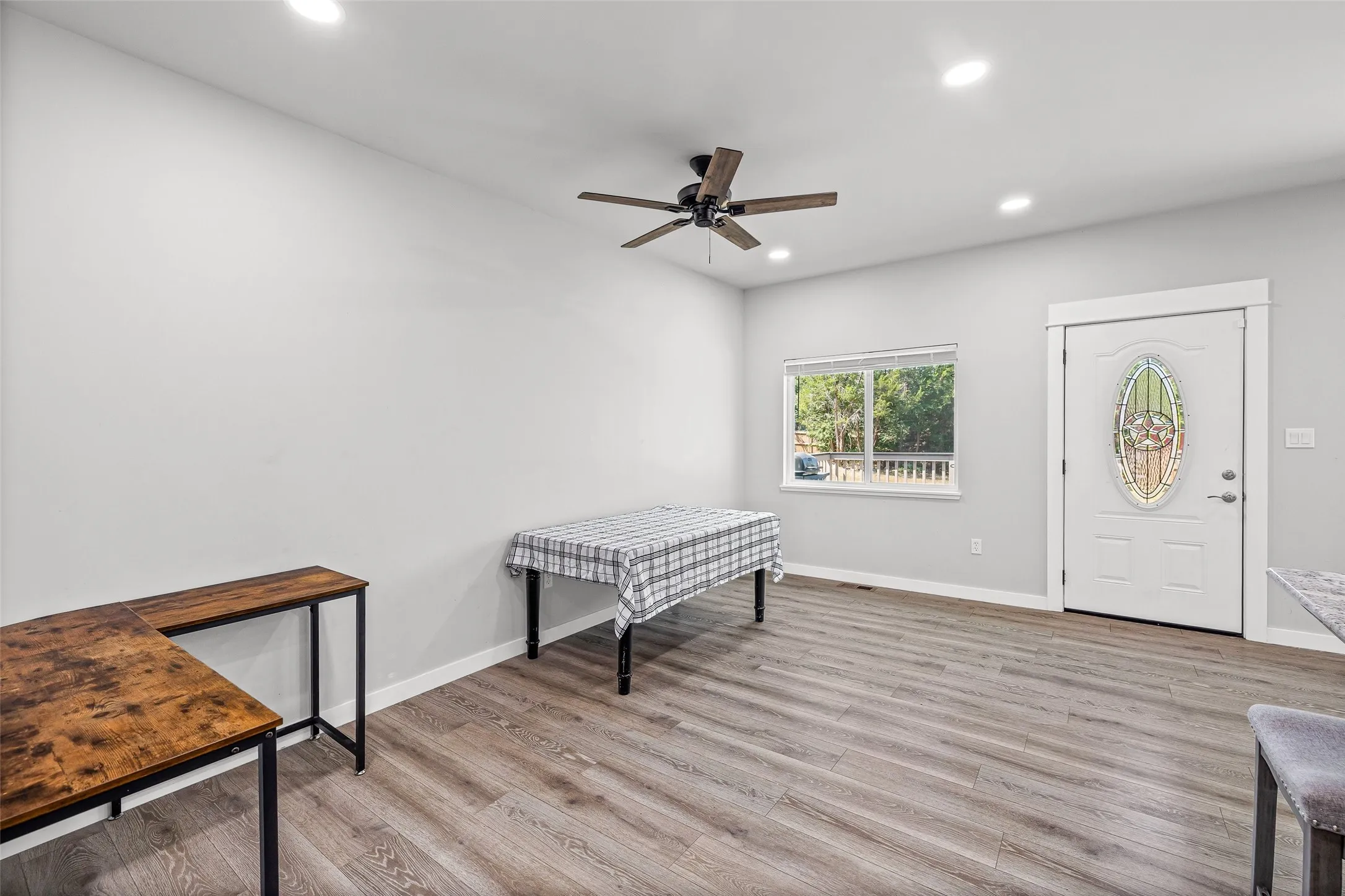 Single Family Residence For Sale in Hood County , 5908 Collins Court, Granbury, Texas 76048, 3 Bedroom, 2 Bathroom, 2 Garage spaces, 1,756 Sqft, built in 2024, mls#21364725, Real Estate Agent in Granbury, Homes For Sale in Hood county, Homes For Sale in Granbury, Realtor in Granbury Texas, Real Estate Brokerage Independent Realty Texas, Luminita Cordes Realtor