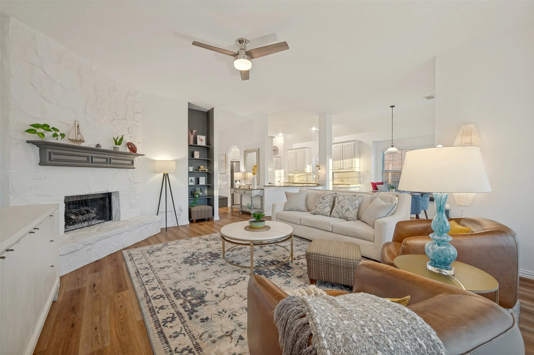 Single Family Residence For Sale in Collin County , 2511 Appaloosa Lane, Celina, Texas 75009, 3 Bedroom, 2 Bathroom, 2 Garage spaces, 2,050 Sqft, built in 2015, mls#21363799, Real Estate Agent in Celina, Homes For Sale in Collin county, Homes For Sale in Celina, Realtor in Celina Texas, Real Estate Brokerage Independent Realty Texas, Luminita Cordes Realtor